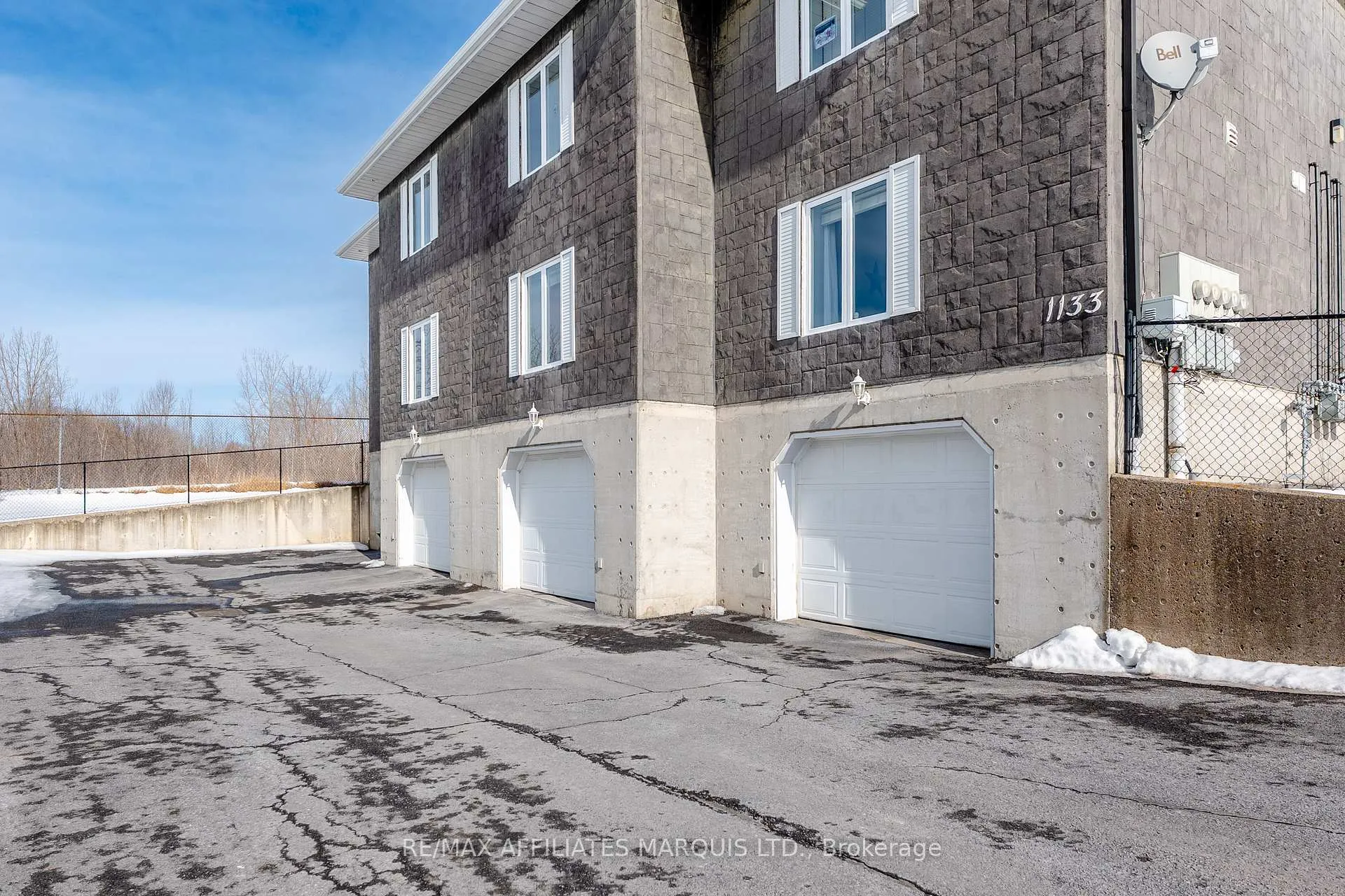Photo 9 of 1133 Carleton Street, Cornwall — HOMEH