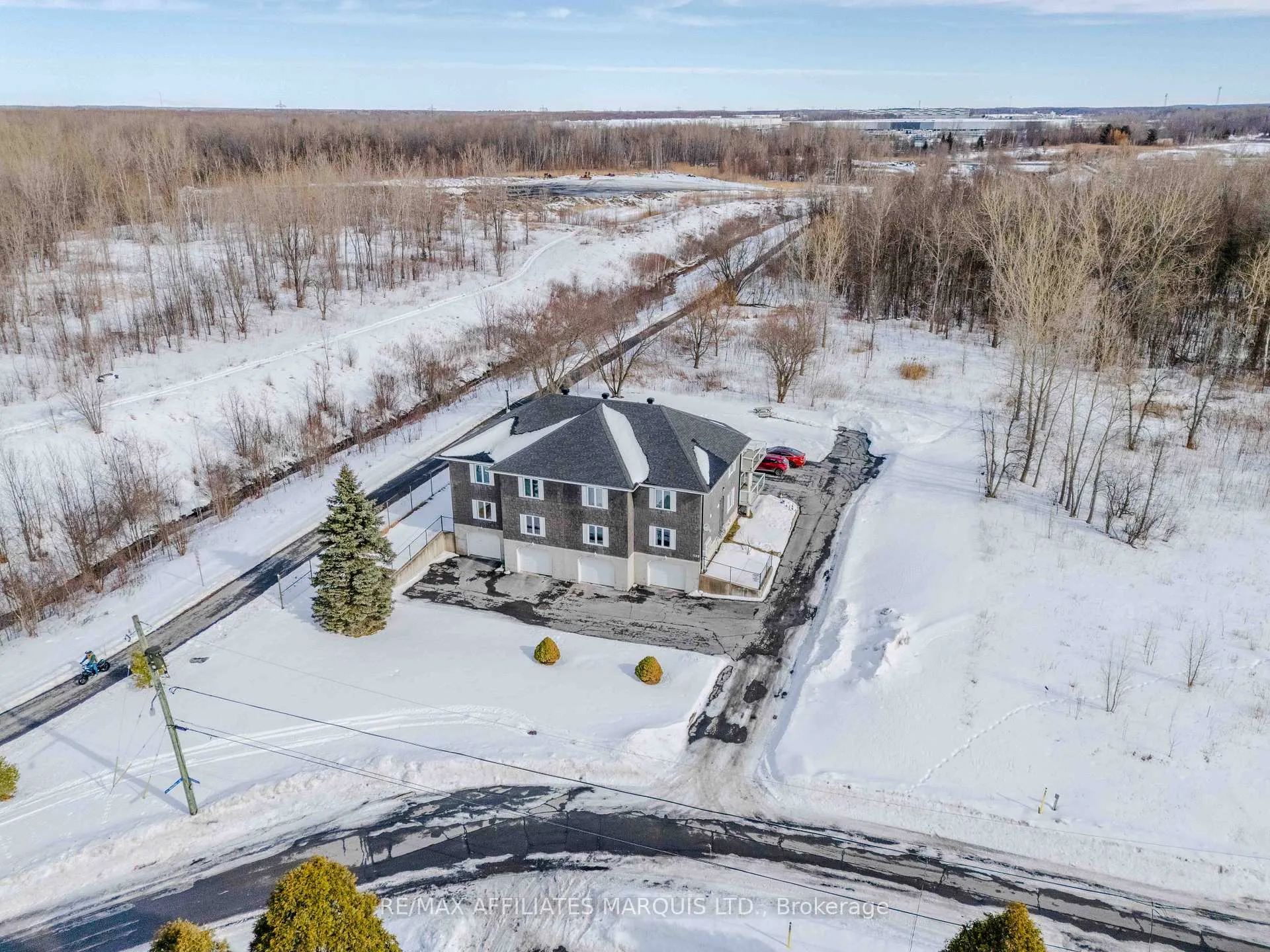 Photo 11 of 1133 Carleton Street, Cornwall — HOMEH