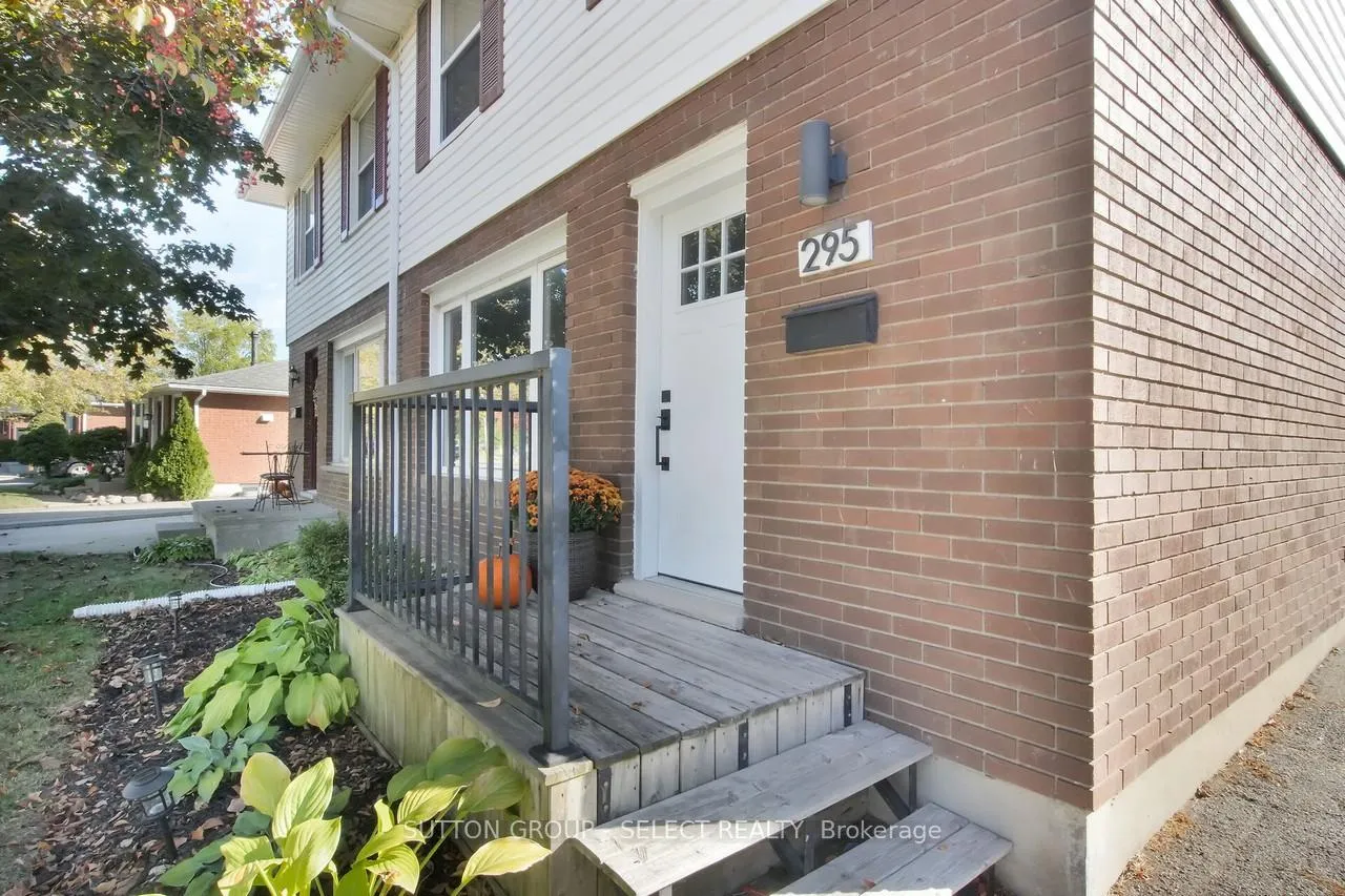 Photo 3 of 295 Admiral Drive, London, East I — HOMEH