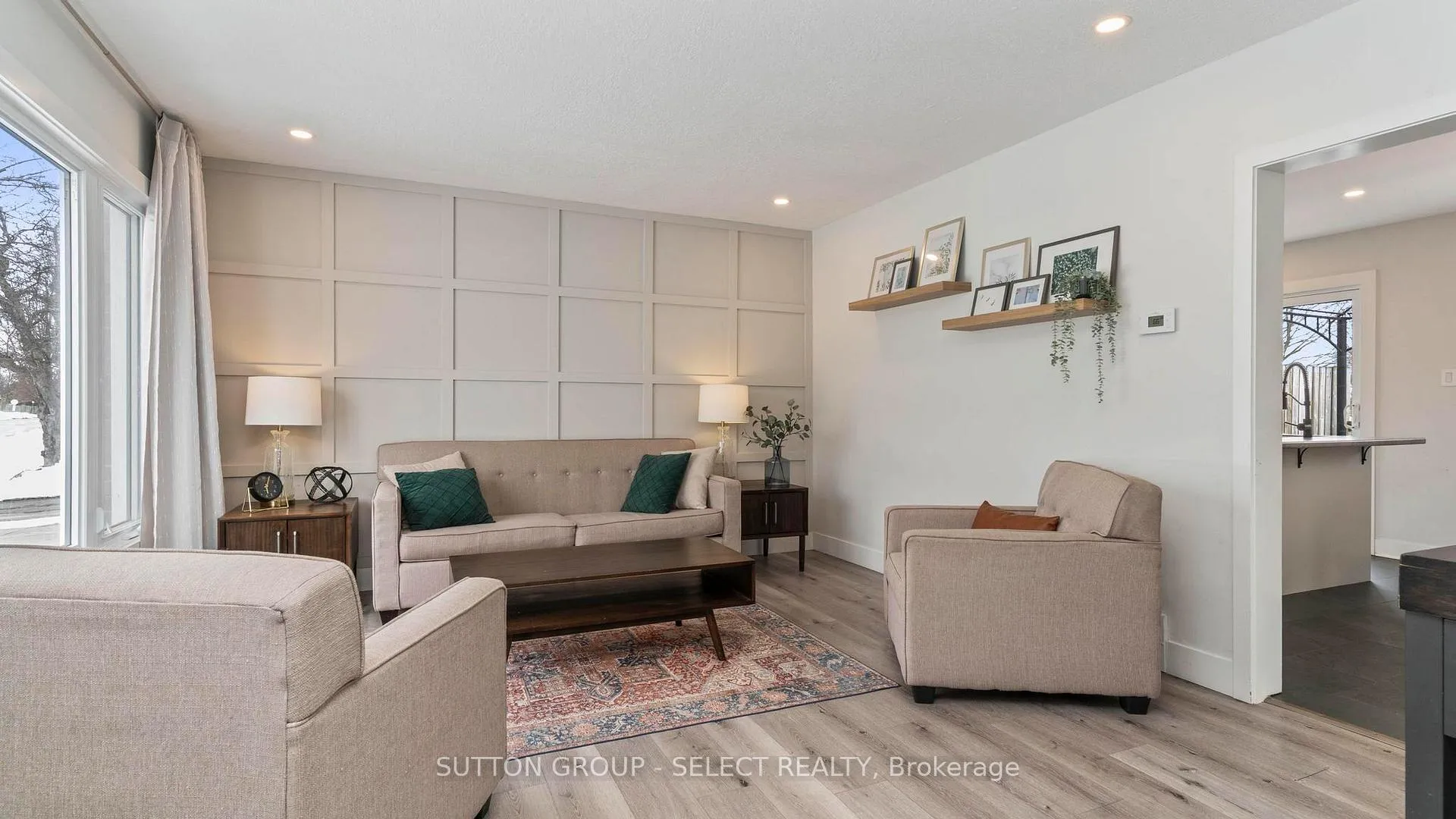 Photo 7 of 295 Admiral Drive, London, East I — HOMEH