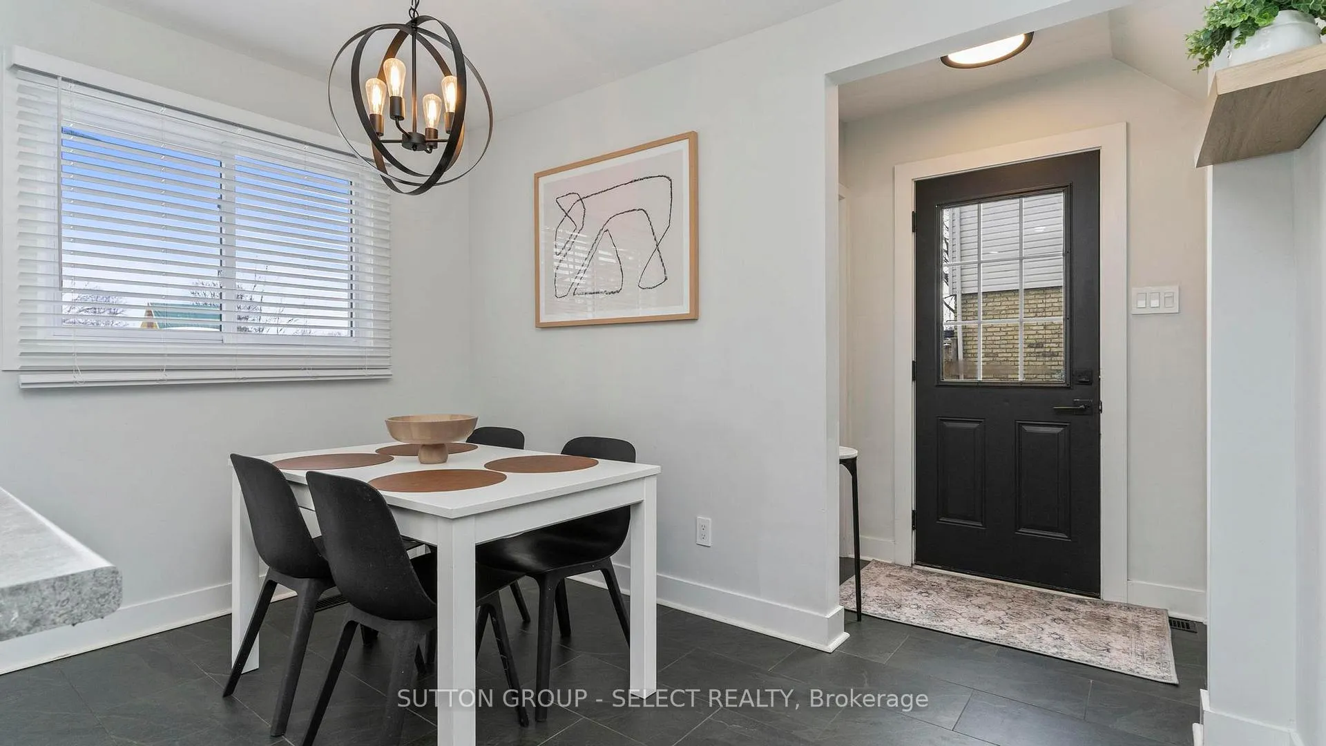 Photo 19 of 295 Admiral Drive, London, East I — HOMEH