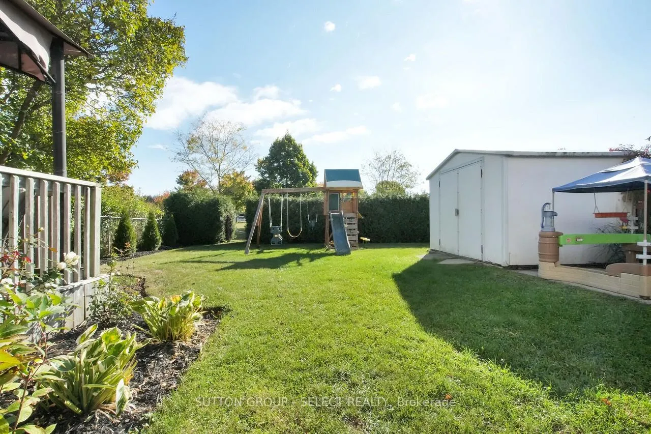 Photo 40 of 295 Admiral Drive, London, East I — HOMEH