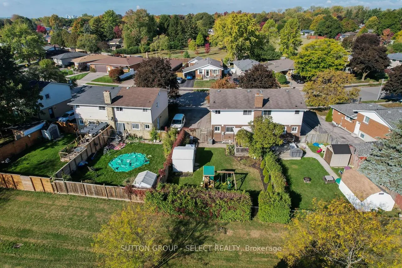 Photo 45 of 295 Admiral Drive, London, East I — HOMEH