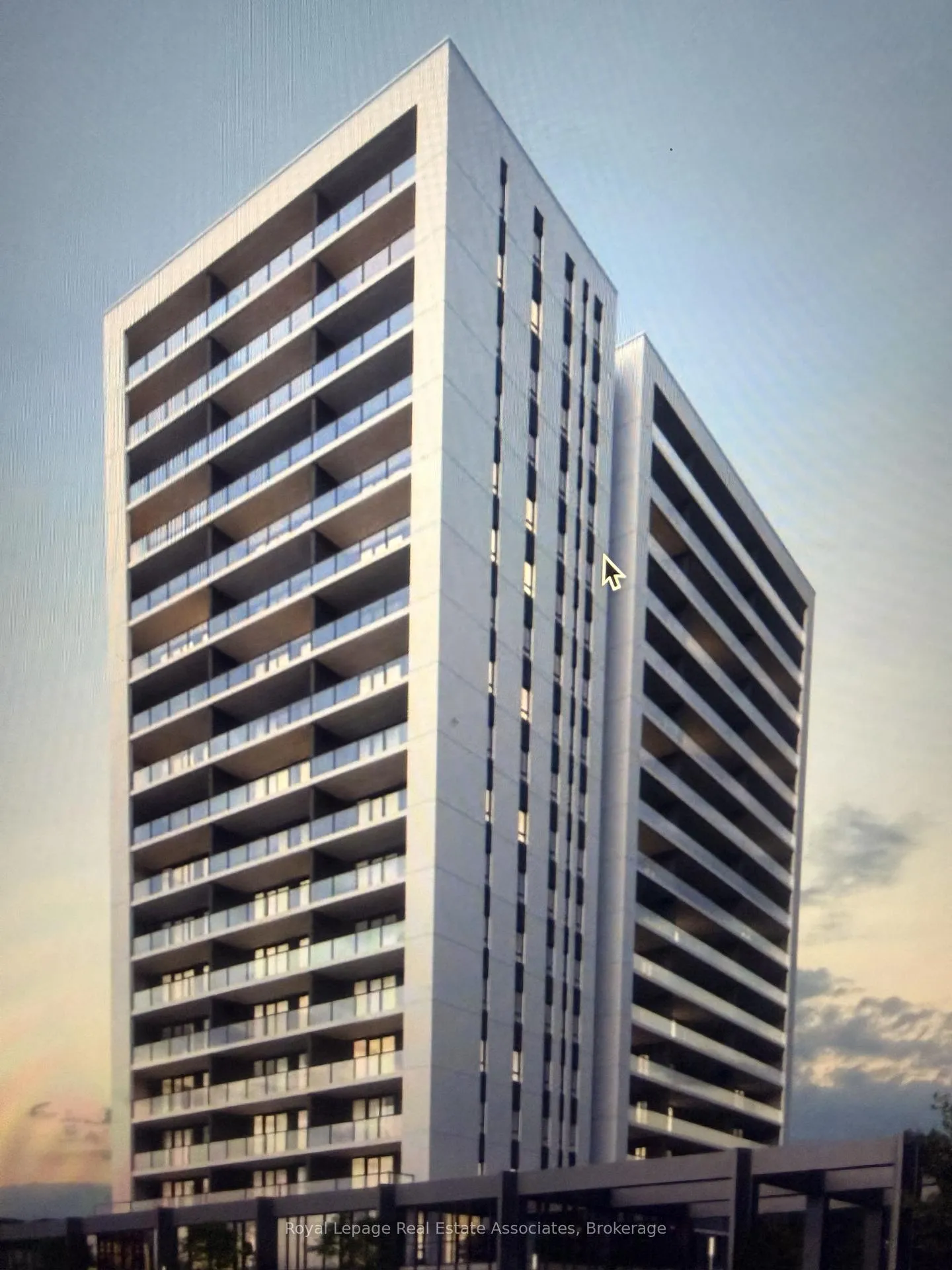 Front of Unit 713, 741 King Street W