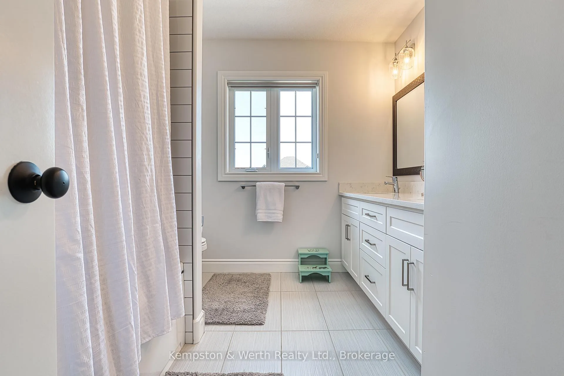 Photo 27 of 71 Forbes Crescent, North Perth, Listowel — HOMEH