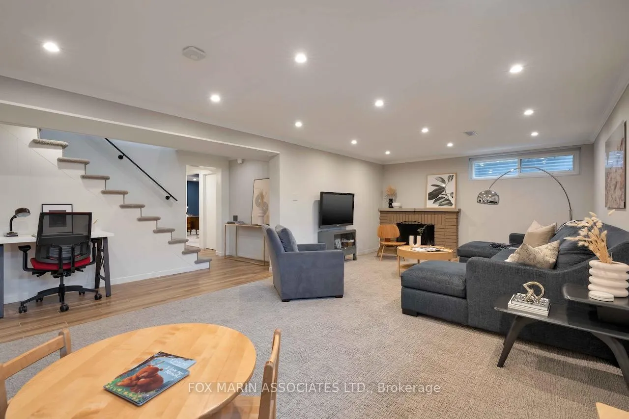 Photo 32 of 4 Dunstable Place, Etobicoke, Kingsview Village-The Westway — HOMEH