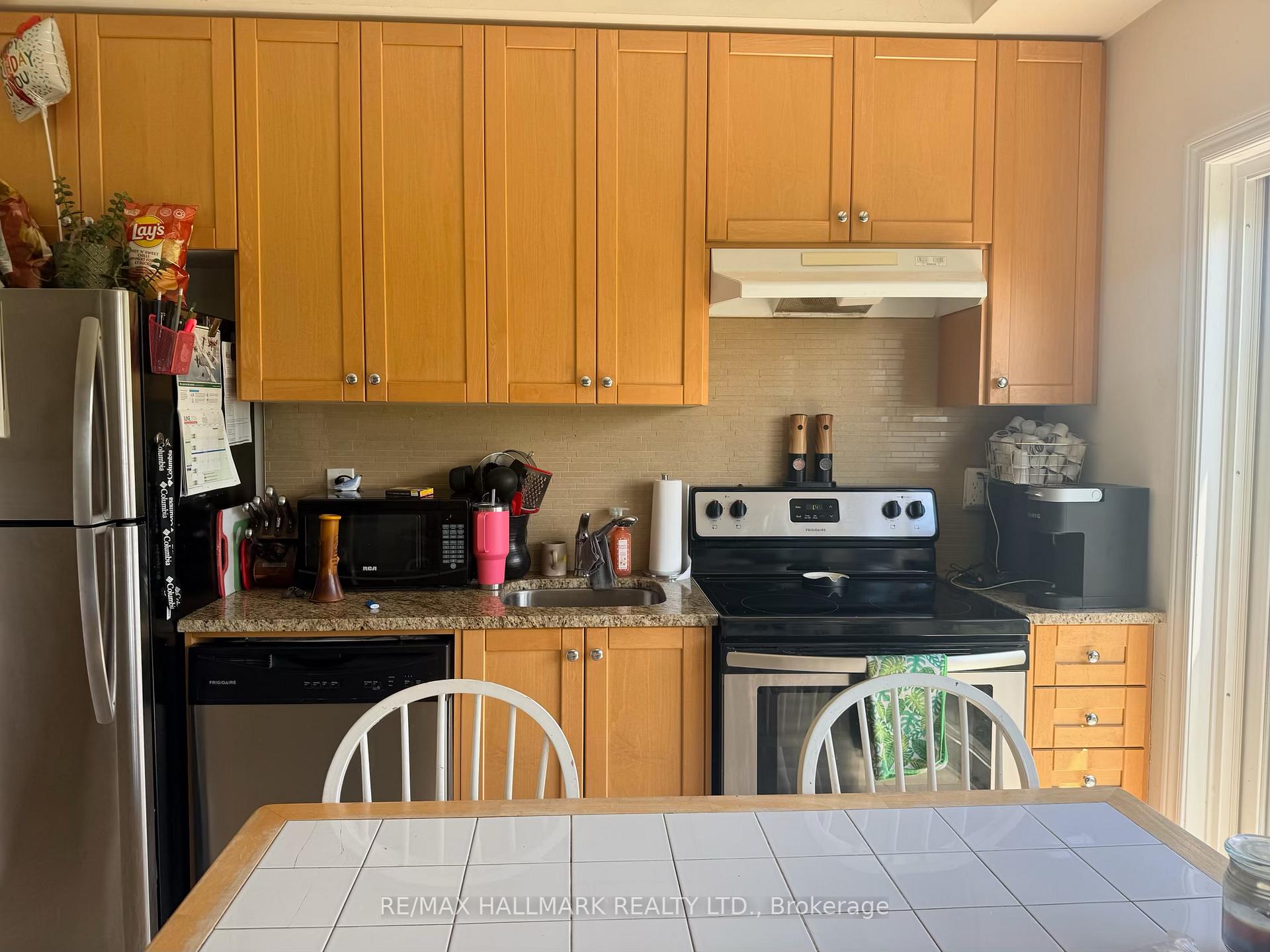 Photo 4 of 15 Deneb Street, Barrie, Ardagh — HOMEH