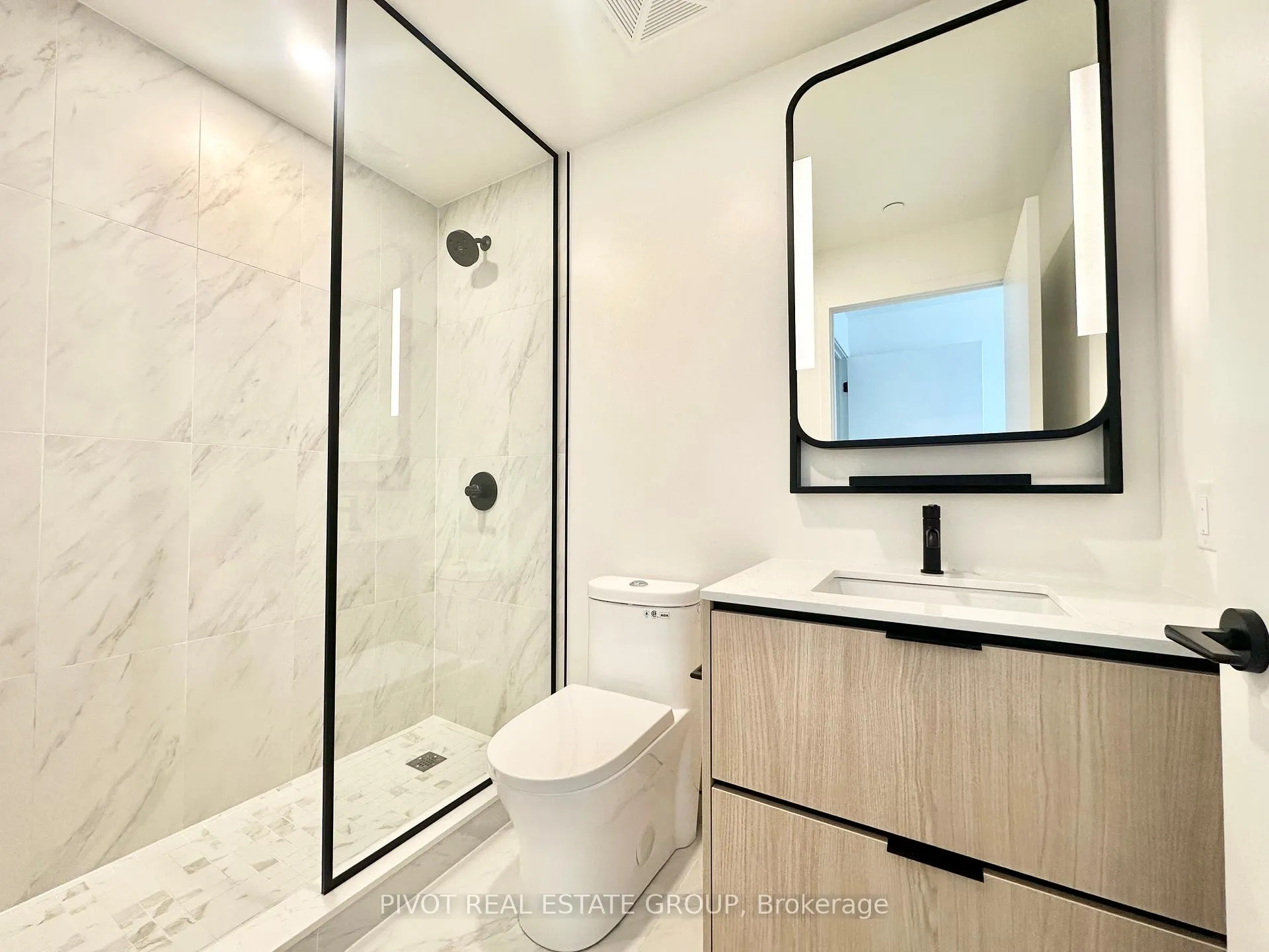Photo 6 of Unit 411, 1050 Eastern Avenue, Toronto, The Beaches — HOMEH