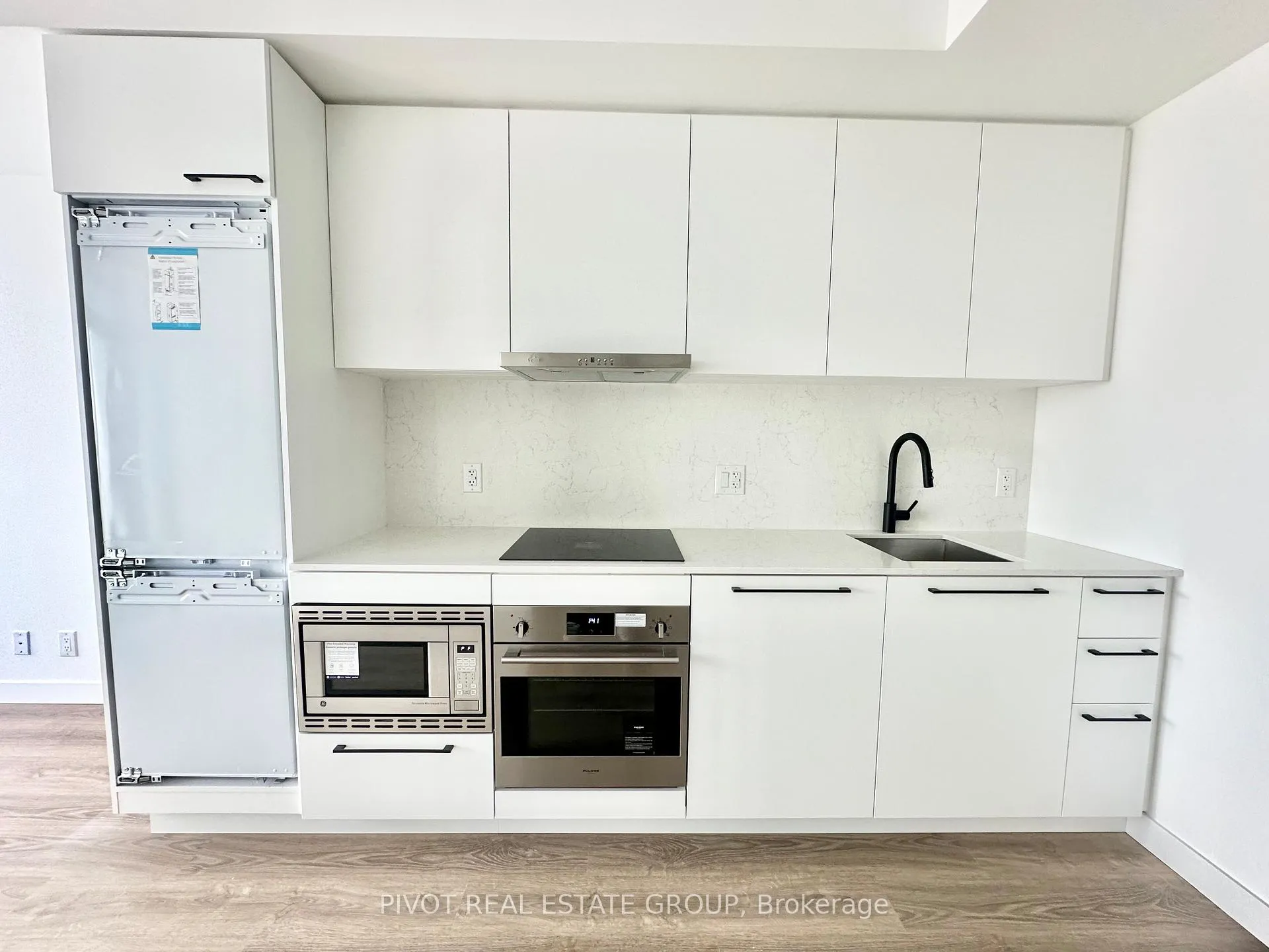 Photo 9 of Unit 411, 1050 Eastern Avenue, Toronto, The Beaches — HOMEH