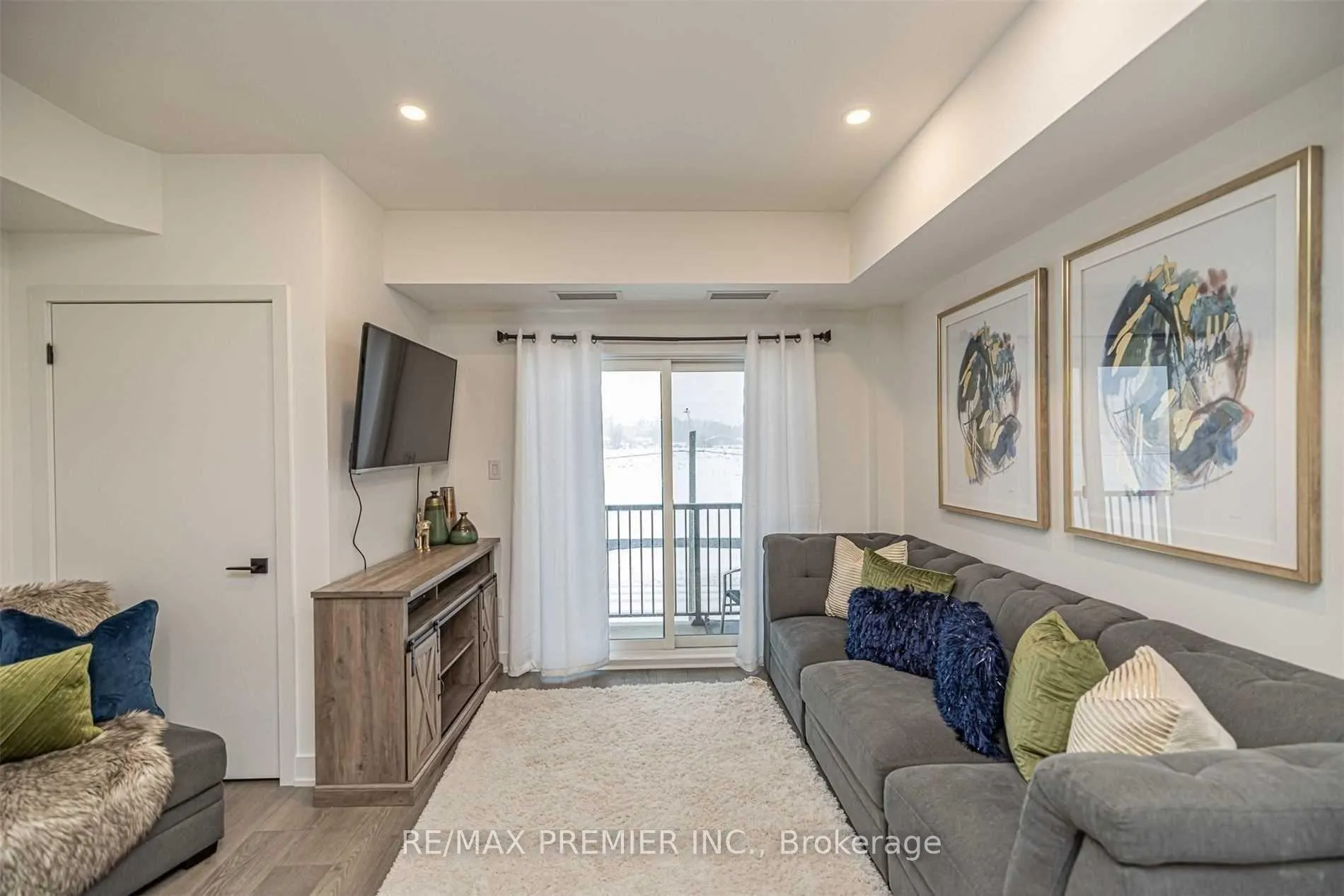 Photo 9 of Unit 210, 6 Spice Way, Barrie, Rural Barrie Southeast — HOMEH