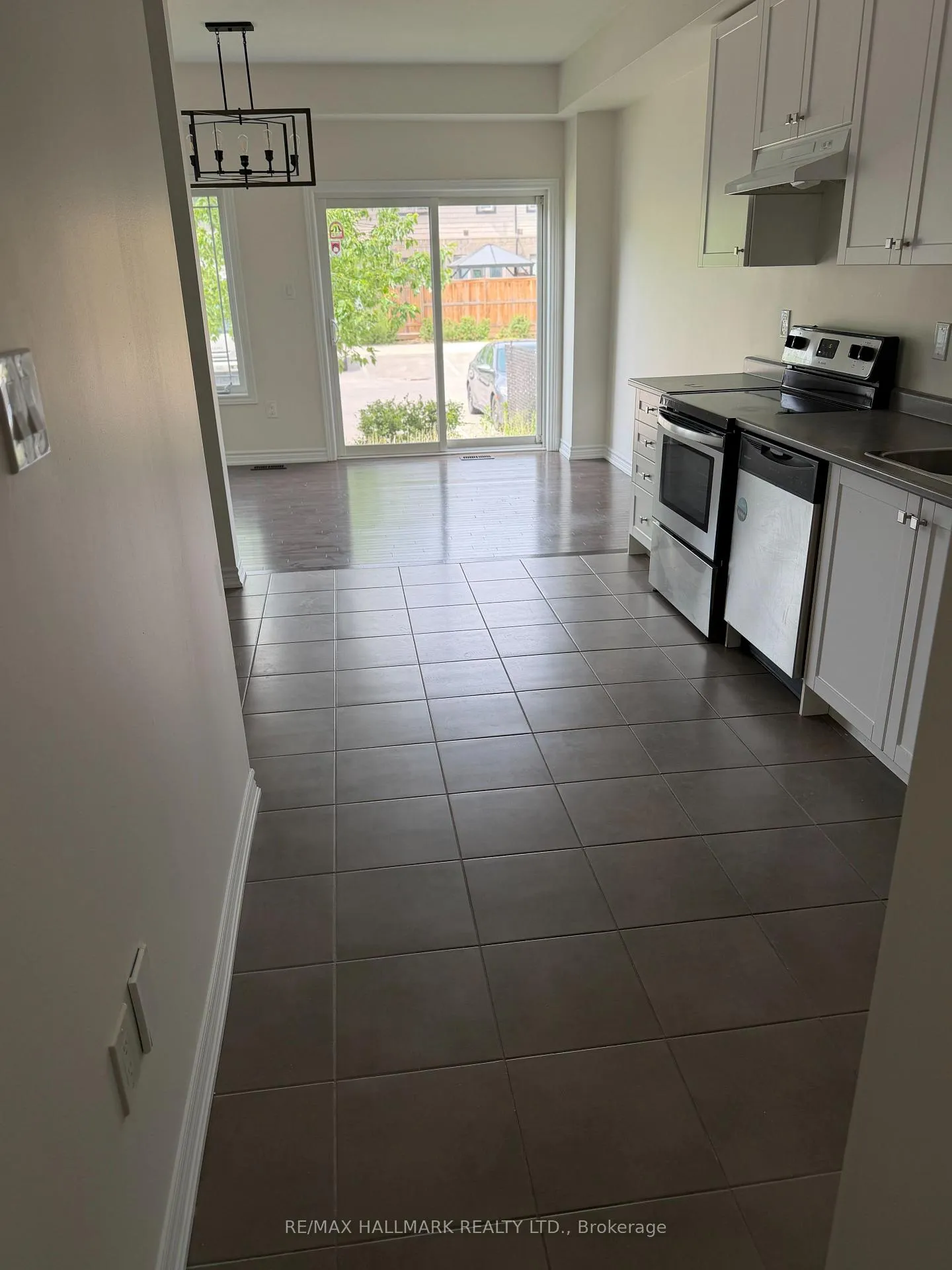 Photo 5 of 36 Deneb Street, Barrie, Ardagh — HOMEH