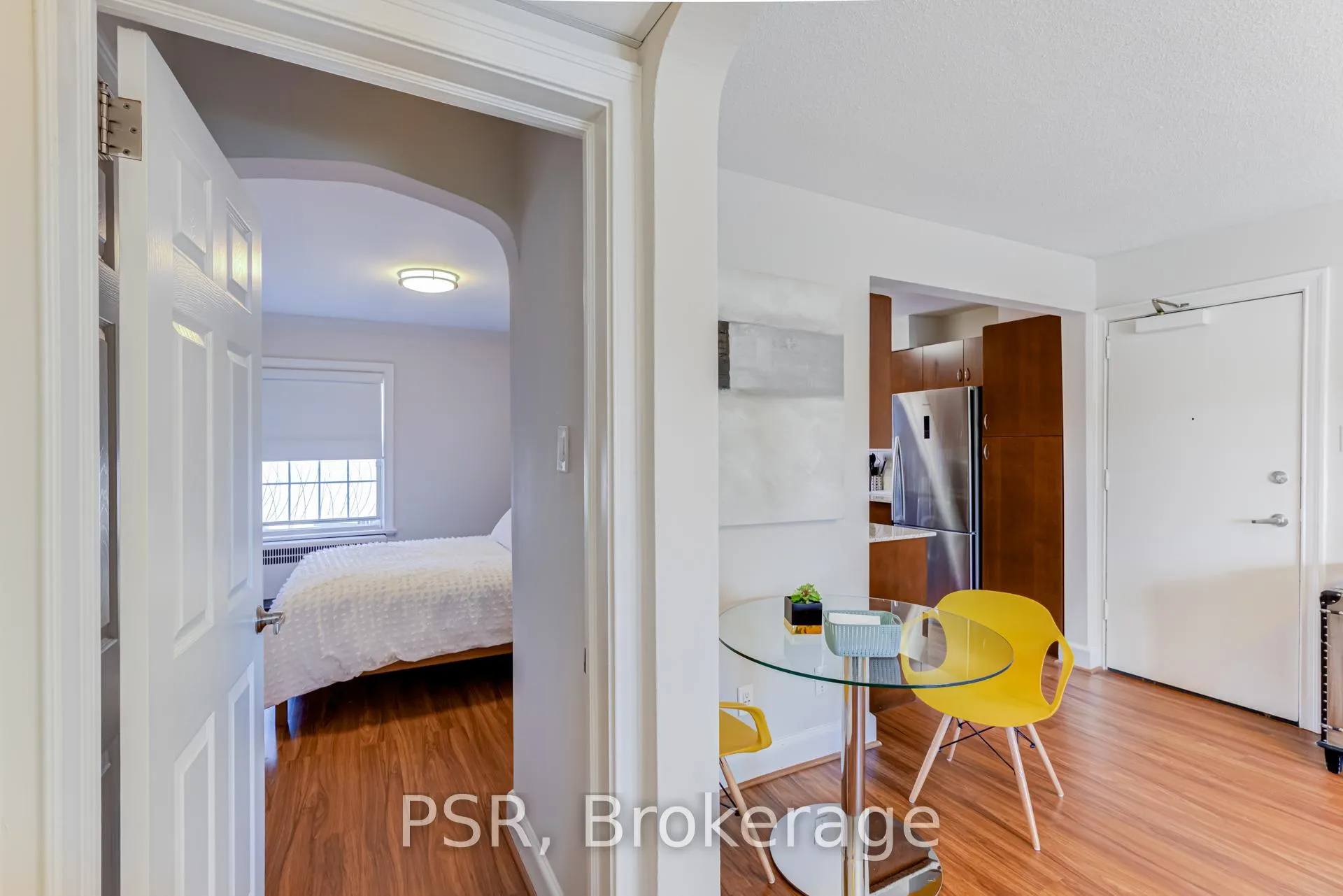 Photo 12 of Unit U25, 4 Sutherland Drive, Toronto, Leaside — HOMEH