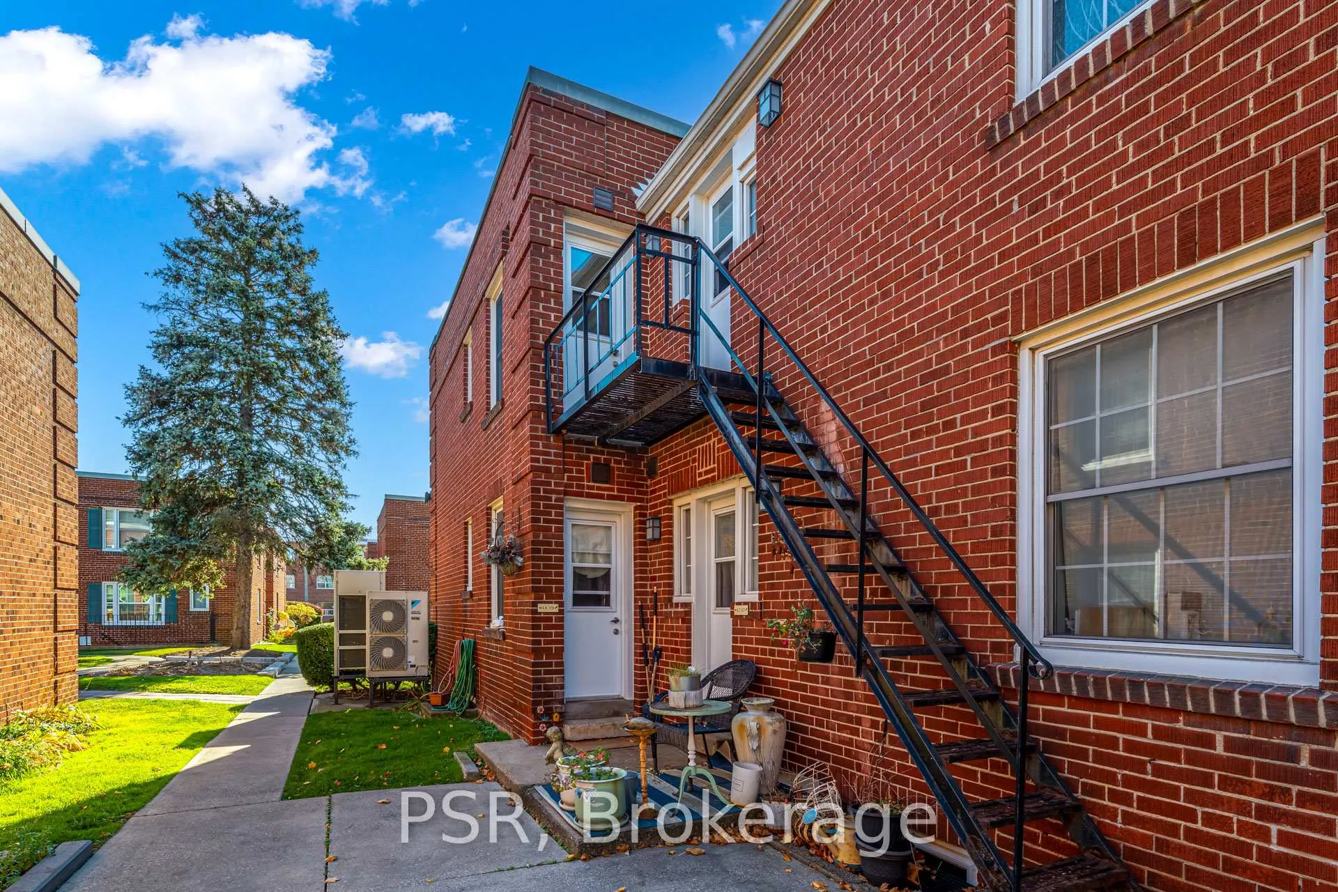 Photo 14 of Unit U25, 4 Sutherland Drive, Toronto, Leaside — HOMEH