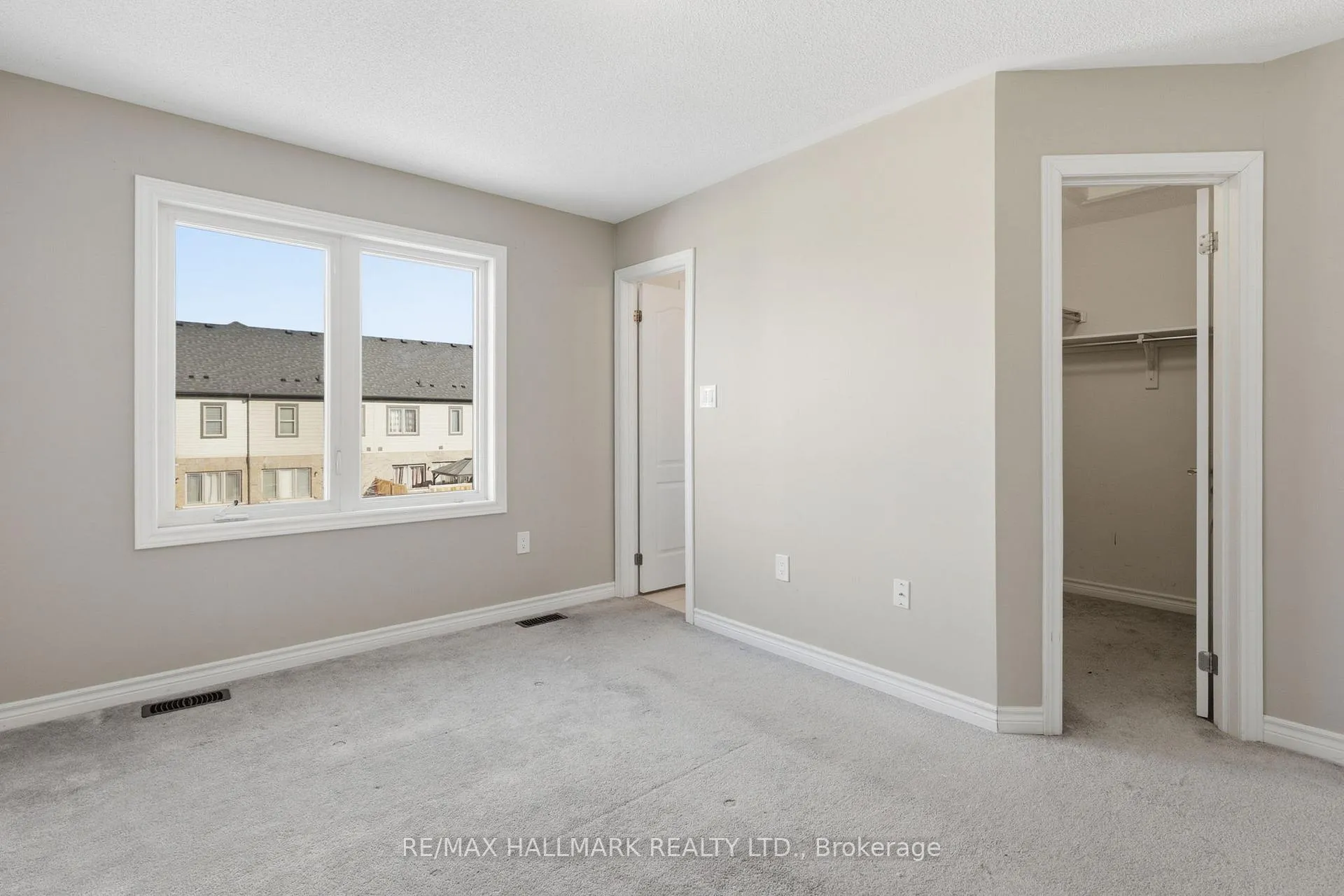 Photo 17 of 38 Deneb Street, Barrie, Ardagh — HOMEH