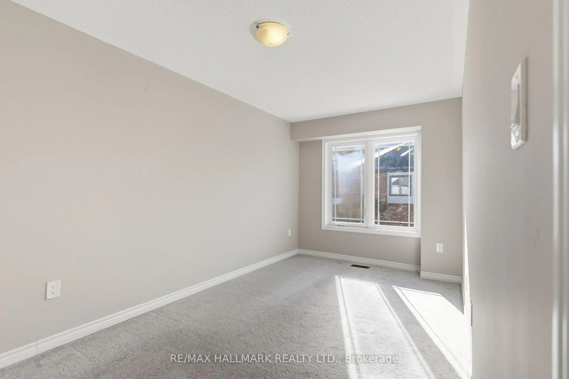 Photo 24 of 38 Deneb Street, Barrie, Ardagh — HOMEH