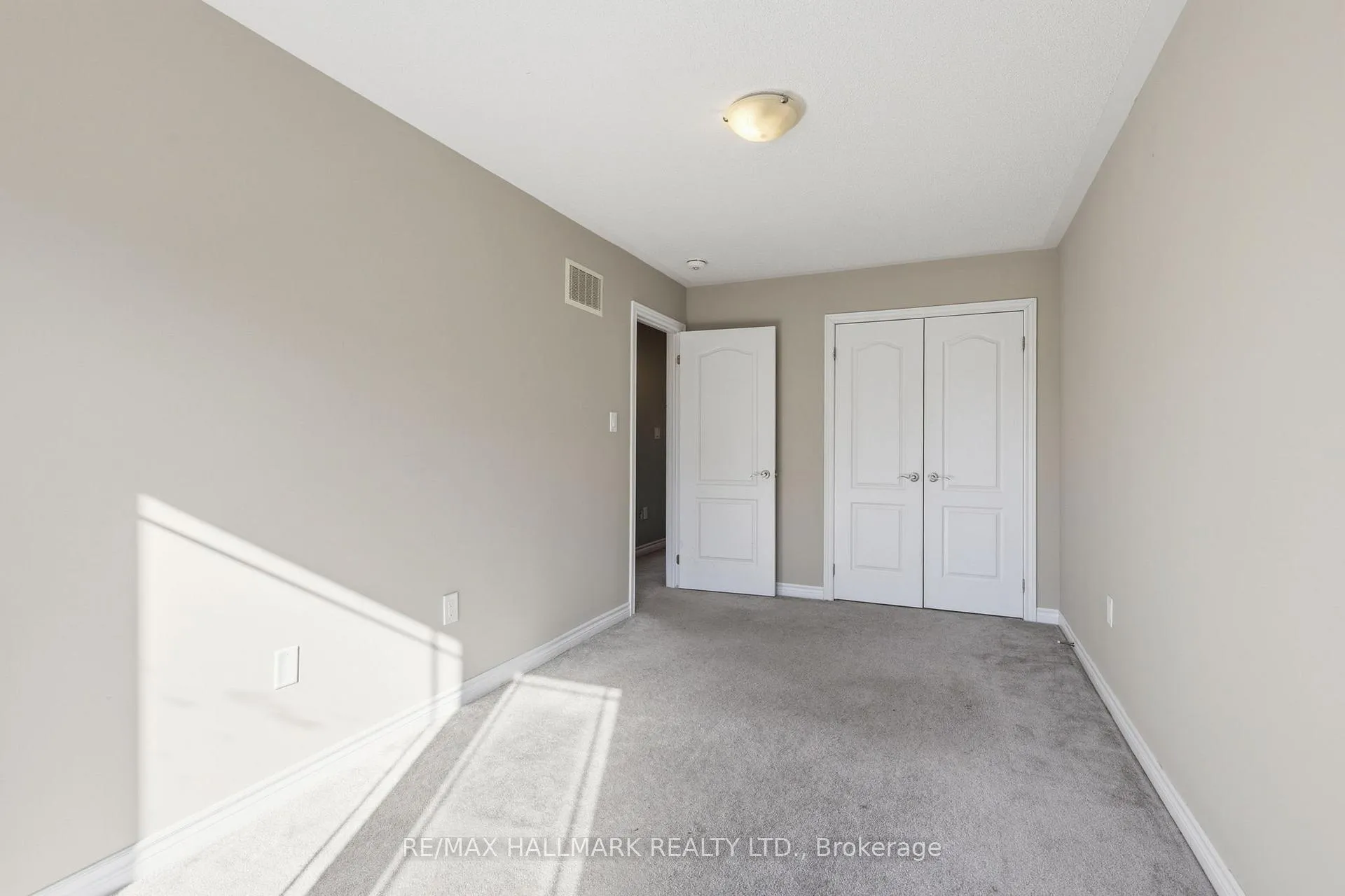 Photo 25 of 38 Deneb Street, Barrie, Ardagh — HOMEH