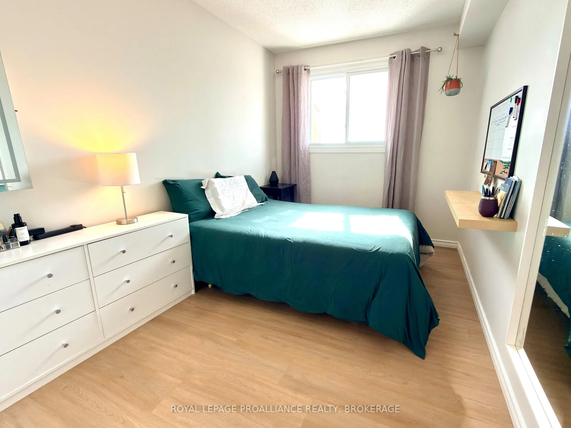 Photo 13 of Unit 411, 580 Armstrong Road, Kingston, East Gardiners Rd — HOMEH