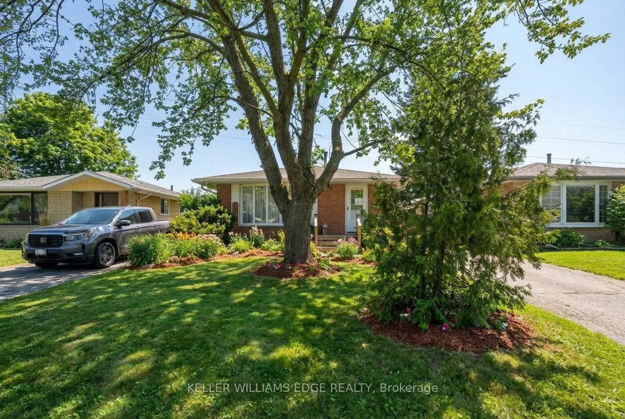 Photo 3 of 66 Geneva Crescent, Kitchener — HOMEH