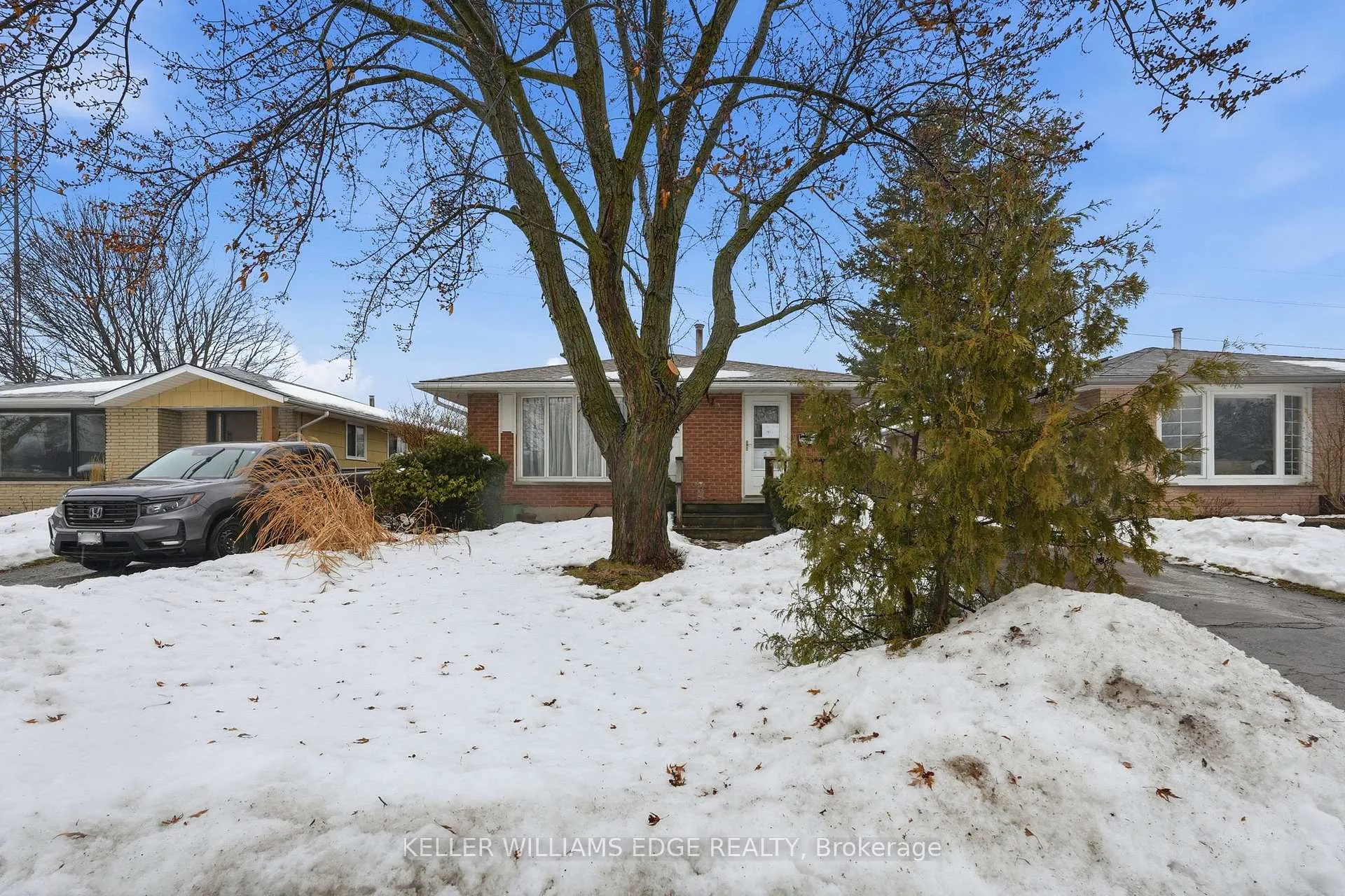 Photo 4 of 66 Geneva Crescent, Kitchener — HOMEH