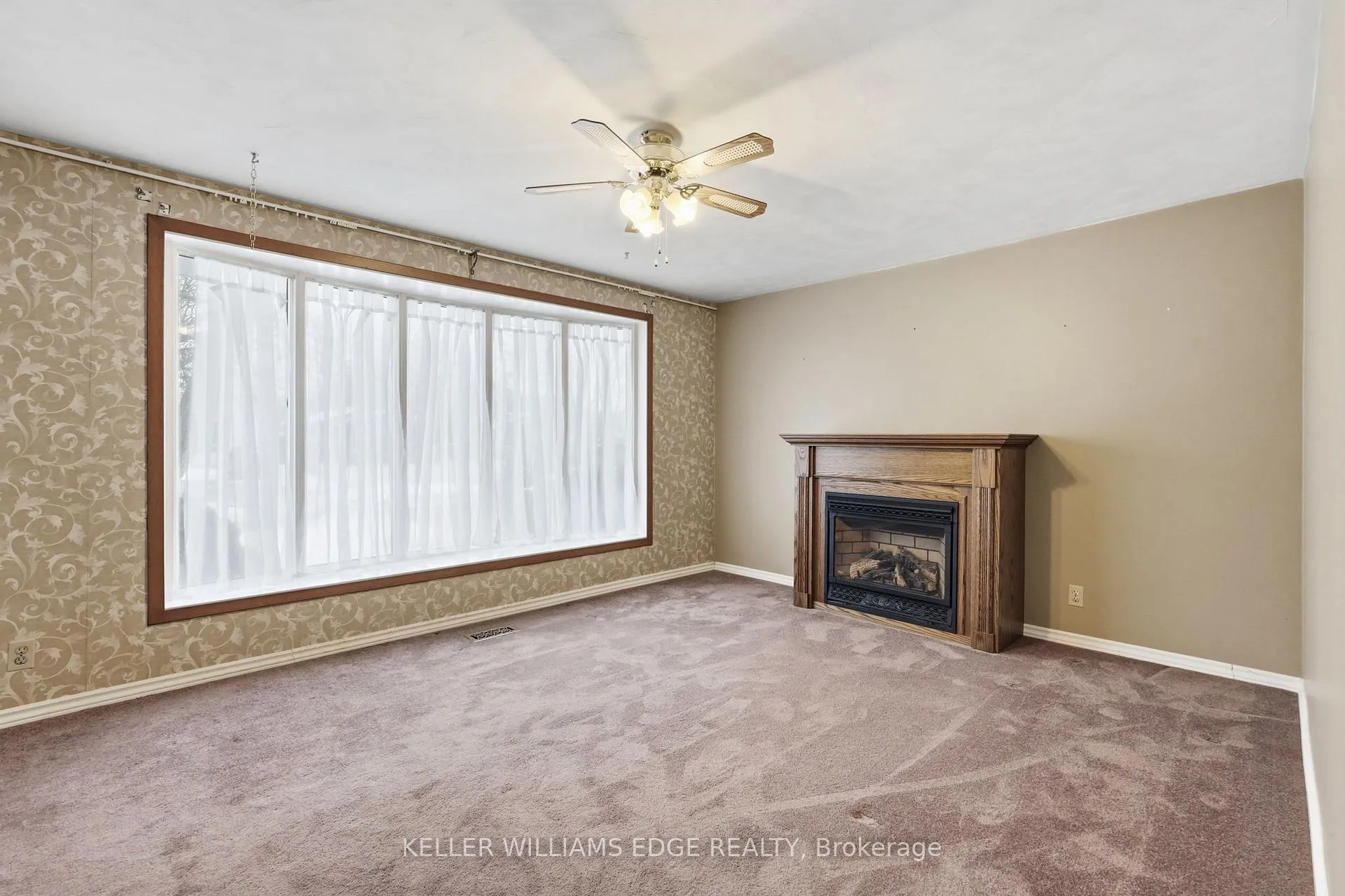 Photo 9 of 66 Geneva Crescent, Kitchener — HOMEH