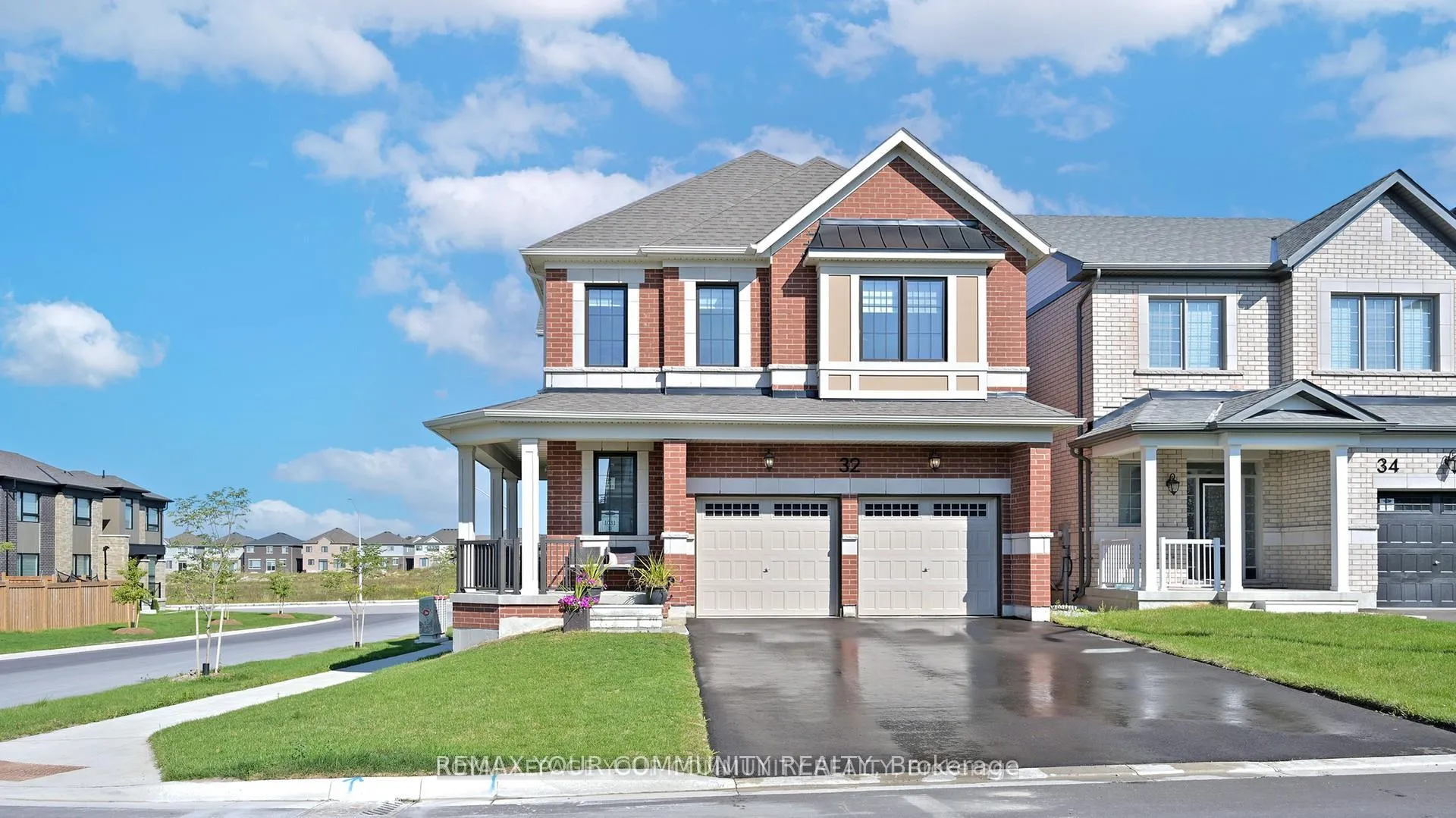 Photo 3 of 32 McBride Trail, Barrie, Rural Barrie Southeast — HOMEH