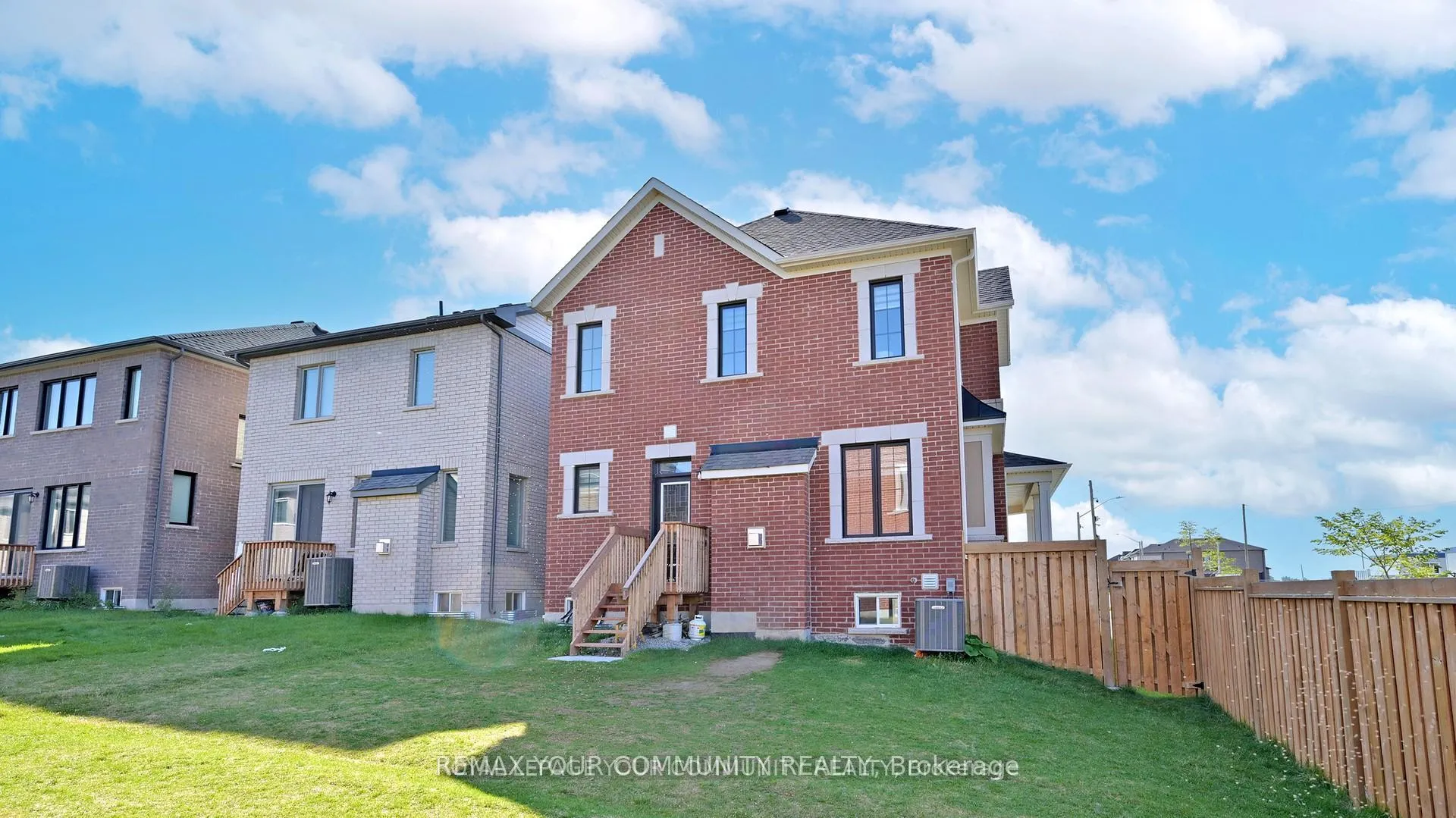 Photo 49 of 32 McBride Trail, Barrie, Rural Barrie Southeast — HOMEH