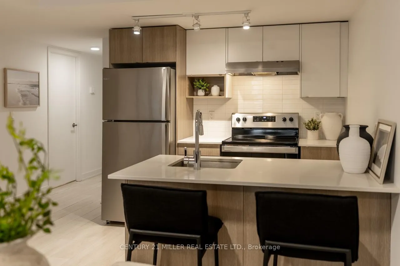 Photo 2 of Unit 608, 1129 Cooke Boulevard, Burlington, LaSalle — HOMEH