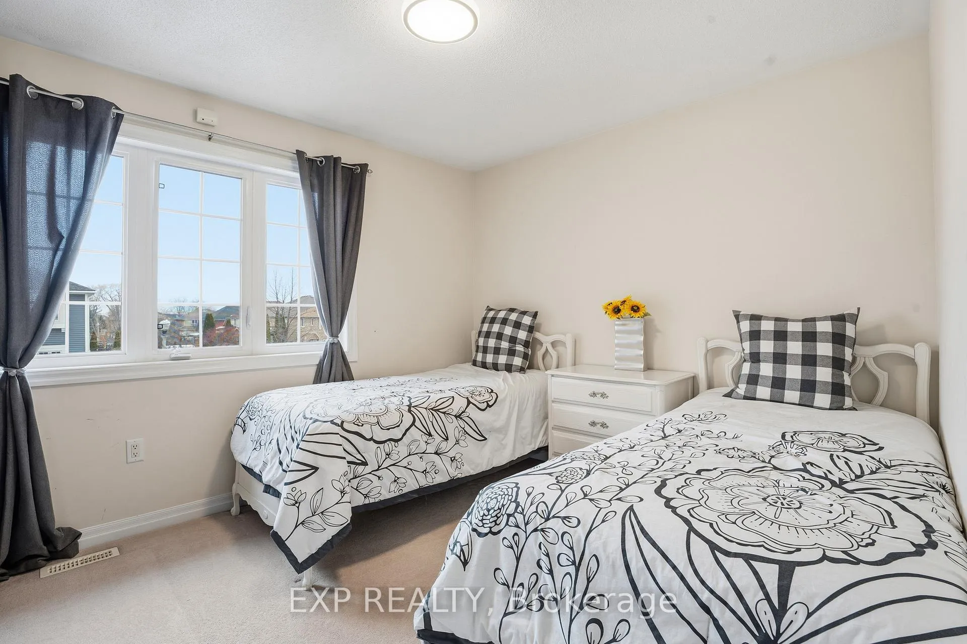 Photo 19 of 41 Monza Drive, Hamilton, Winona Park — HOMEH