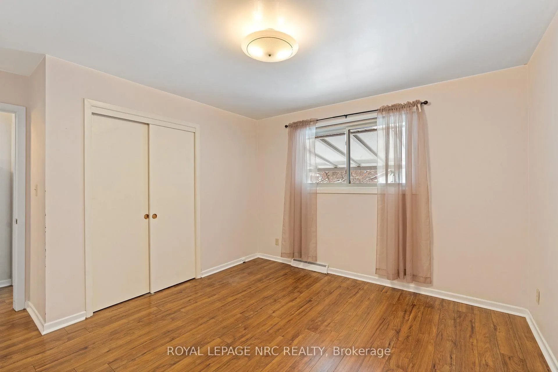 Photo 14 of 6 Brookbanks Drive N, St. Catharines, Lakeport — HOMEH