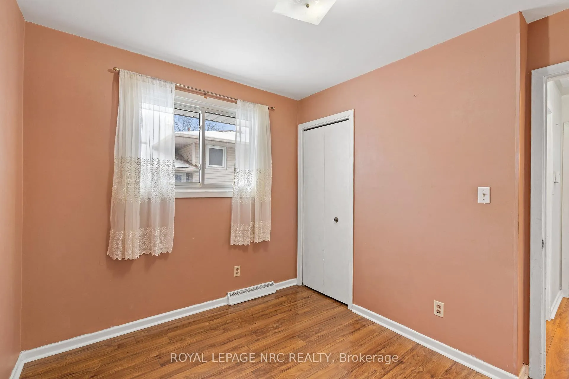 Photo 18 of 6 Brookbanks Drive N, St. Catharines, Lakeport — HOMEH