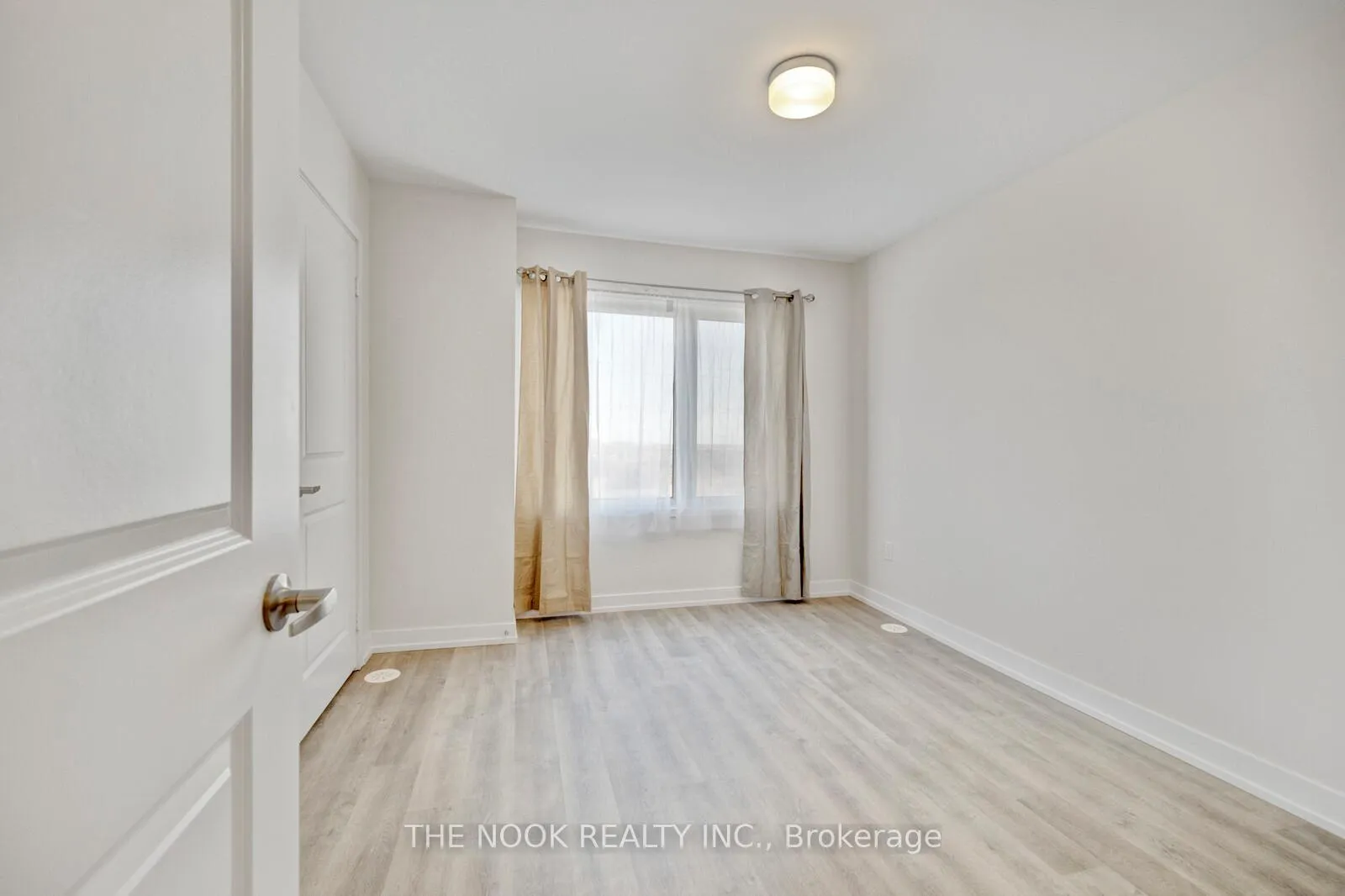 Photo 15 of Unit 108, 2550 Castlegate Crossings Drive, Pickering, Duffin Heights — HOMEH