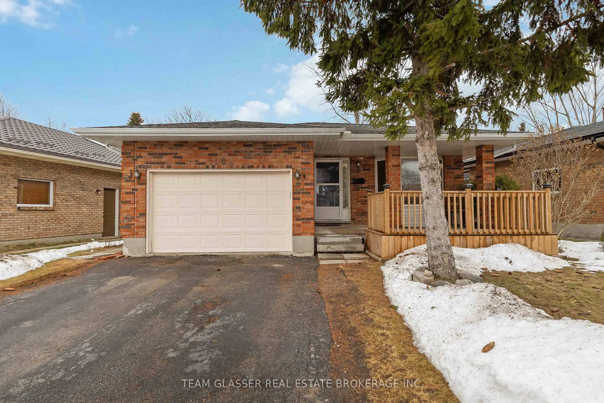 Front of 1082 Lawson Road