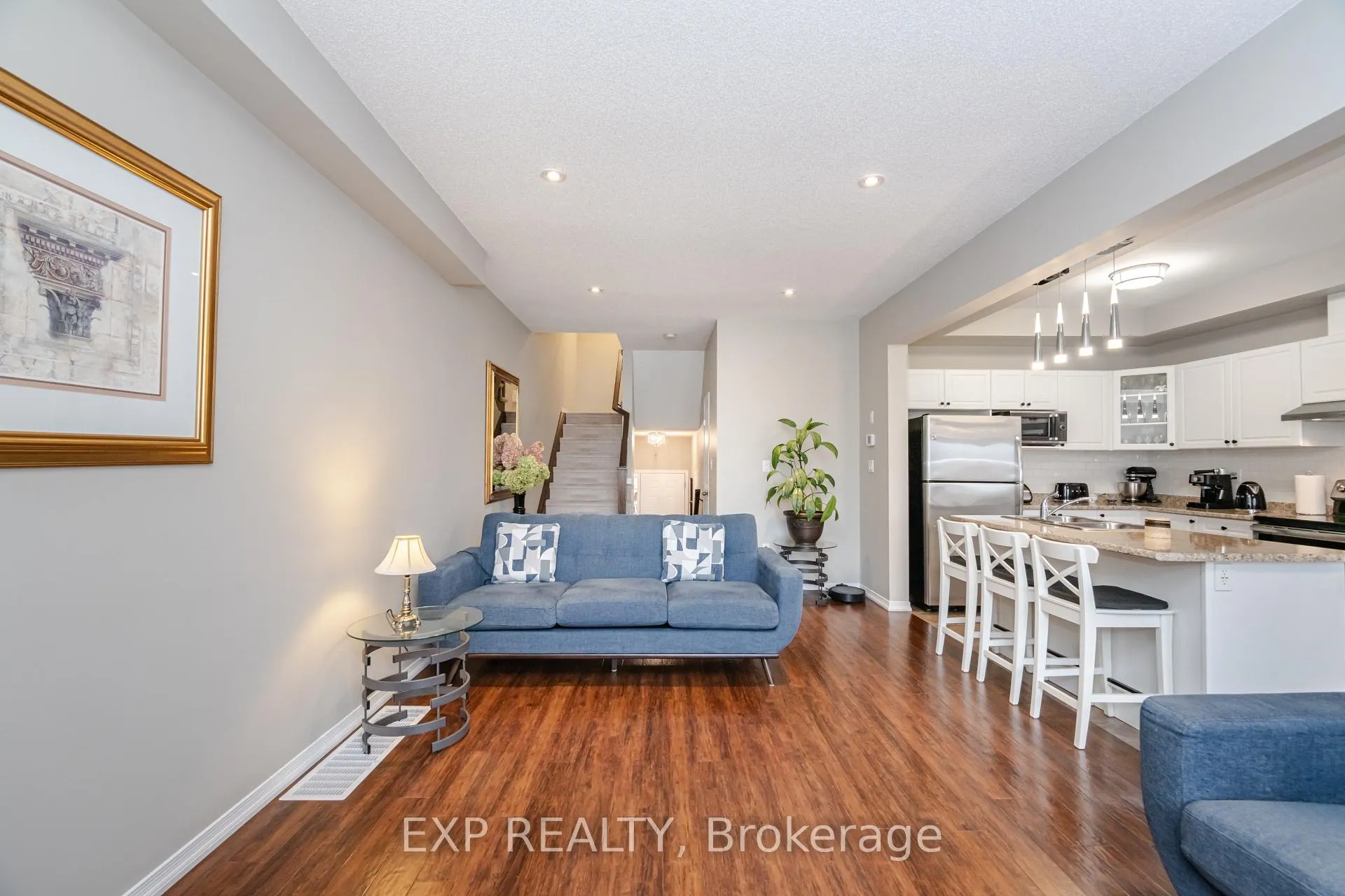 Photo 8 of 5091 Alyssa Drive, Lincoln, Beamsville — HOMEH