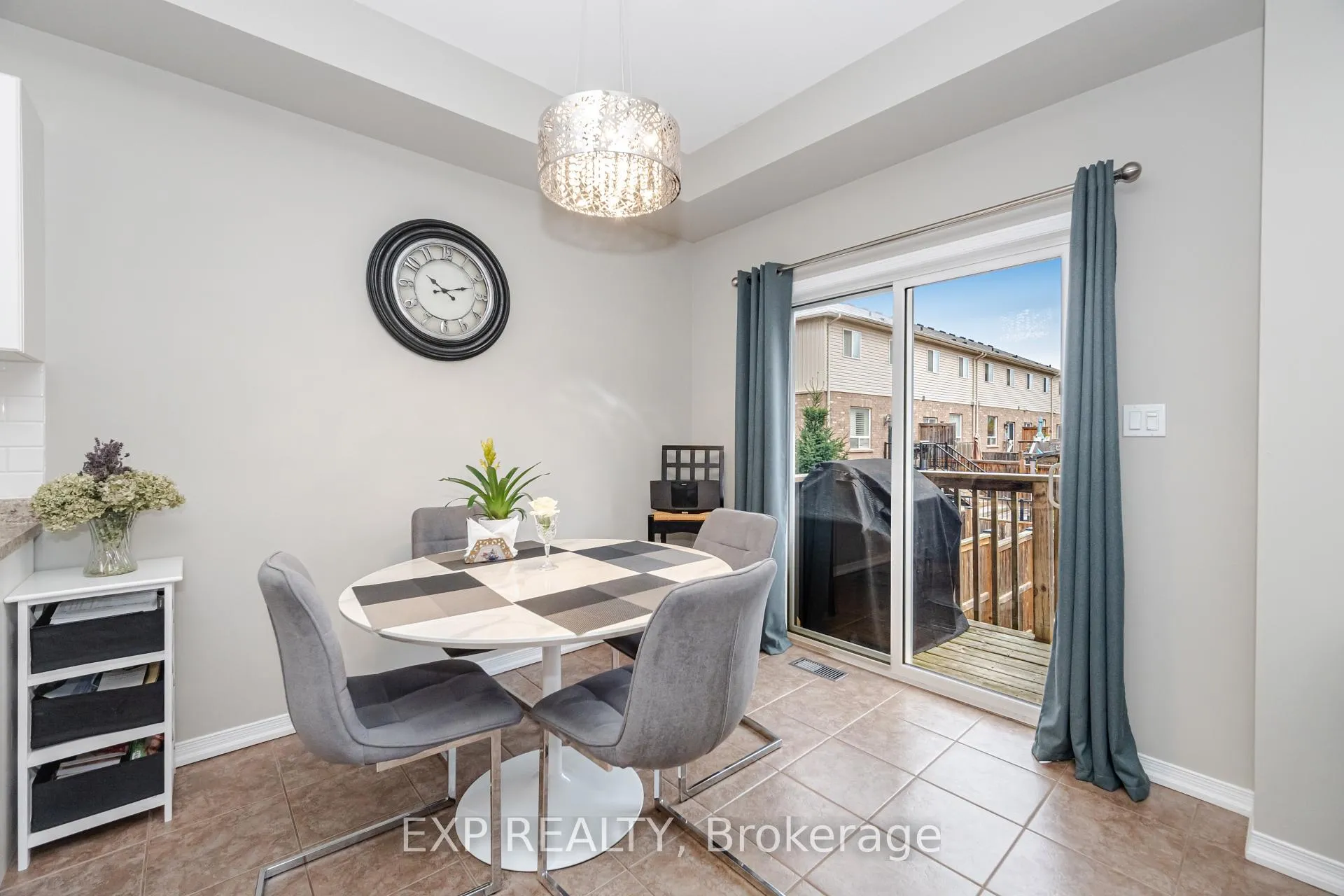 Photo 14 of 5091 Alyssa Drive, Lincoln, Beamsville — HOMEH