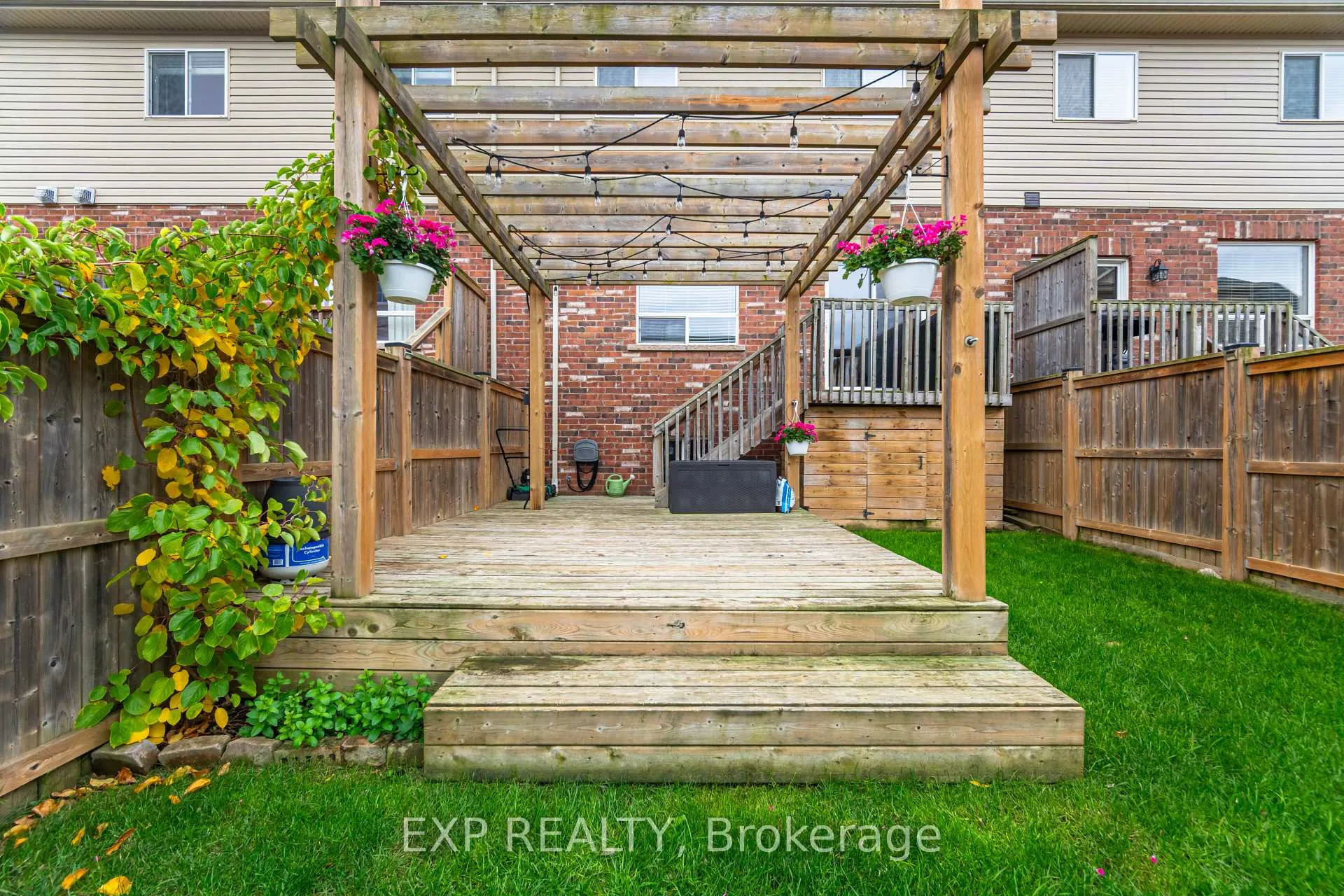 Photo 45 of 5091 Alyssa Drive, Lincoln, Beamsville — HOMEH