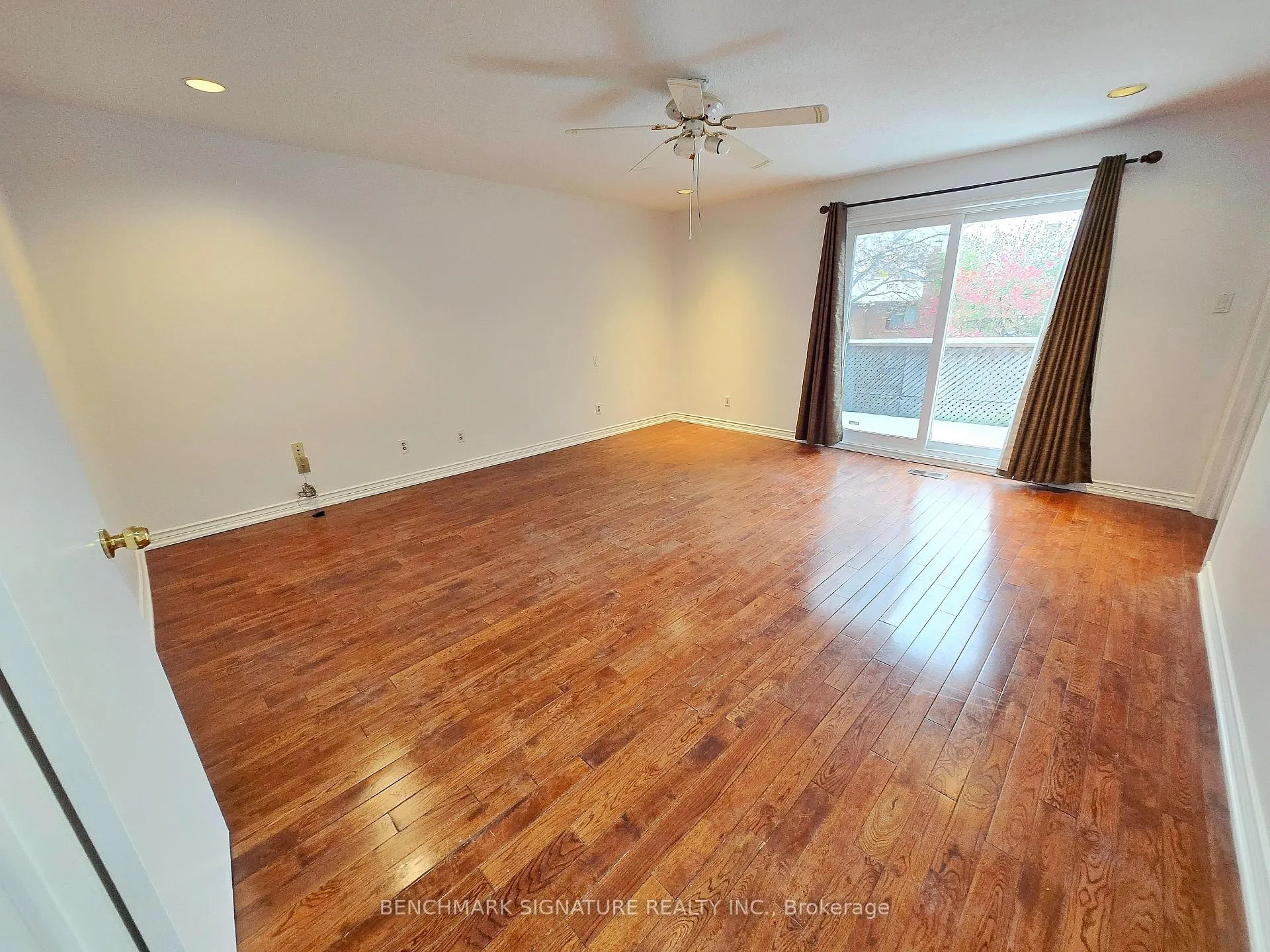 Photo 10 of 9 Hashbury Place, Markham, Thornlea — HOMEH