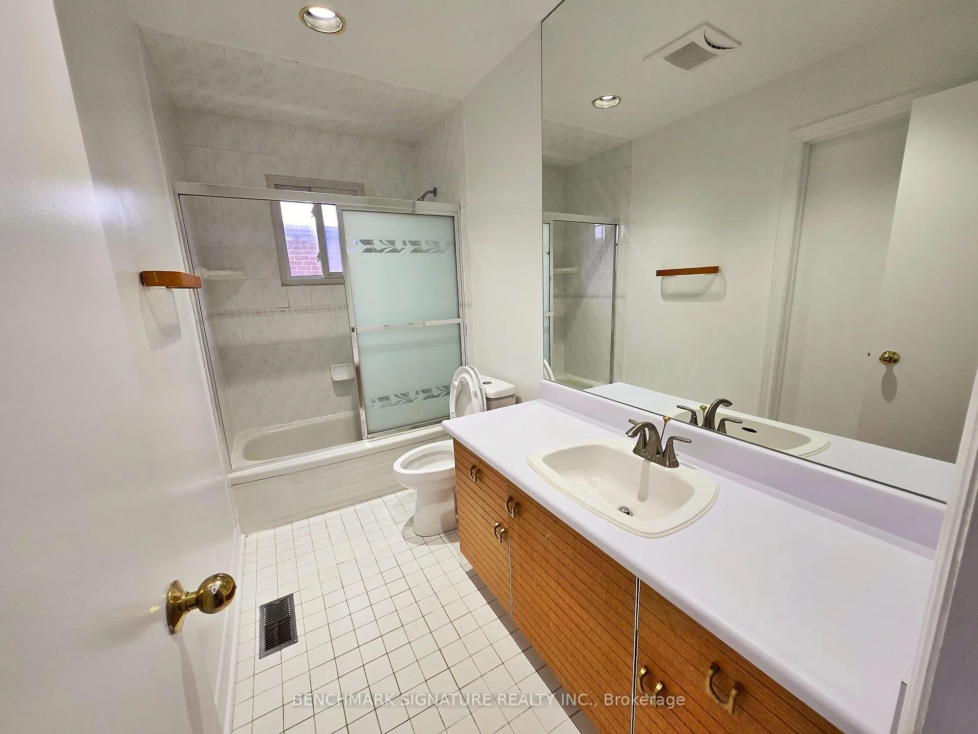 Photo 16 of 9 Hashbury Place, Markham, Thornlea — HOMEH