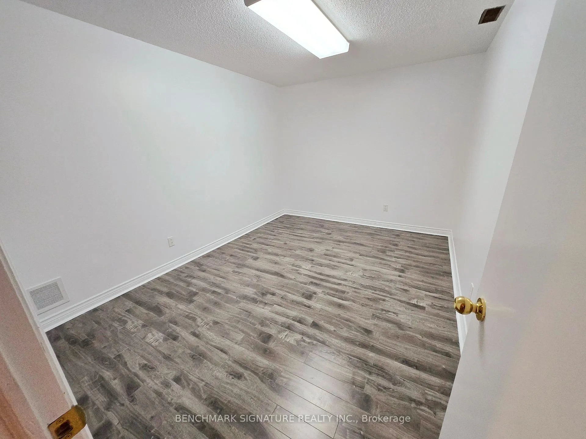 Photo 19 of 9 Hashbury Place, Markham, Thornlea — HOMEH