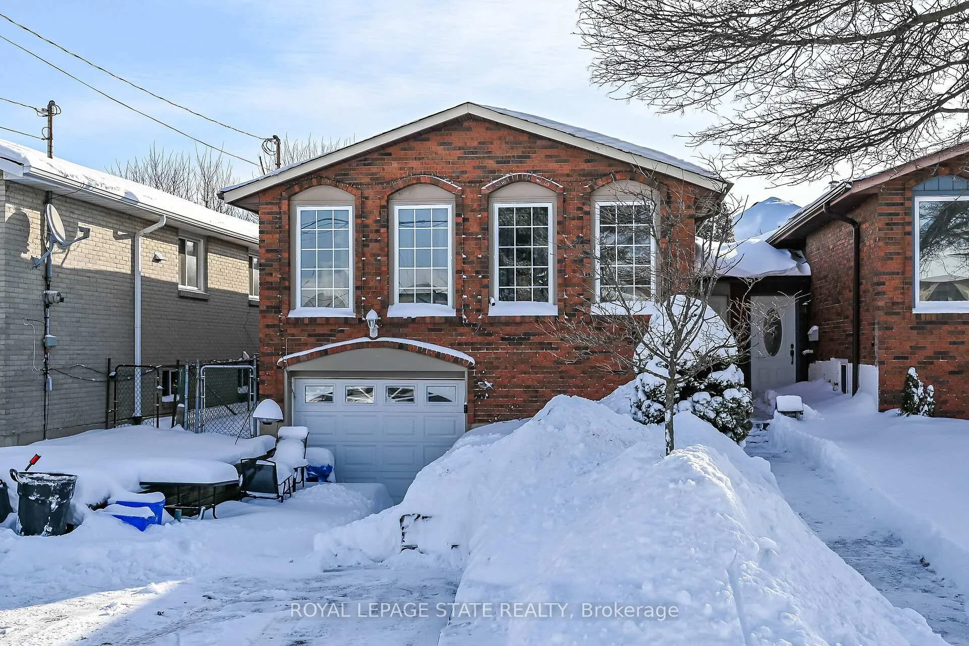 Photo 1 of 327 Eaglewood Drive, Hamilton, Eleanor — HOMEH