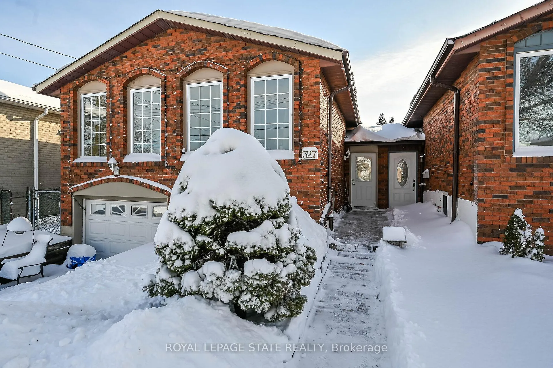 Photo 3 of 327 Eaglewood Drive, Hamilton, Eleanor — HOMEH