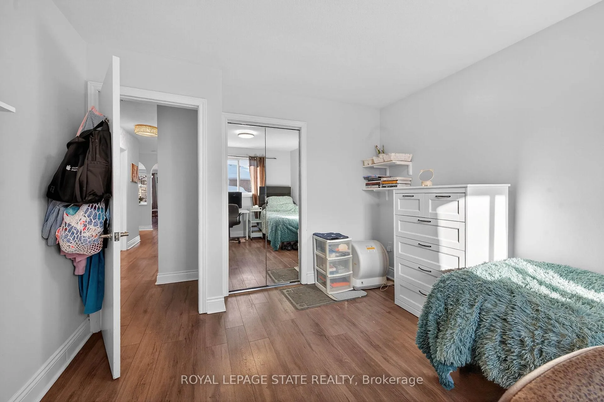Photo 24 of 327 Eaglewood Drive, Hamilton, Eleanor — HOMEH