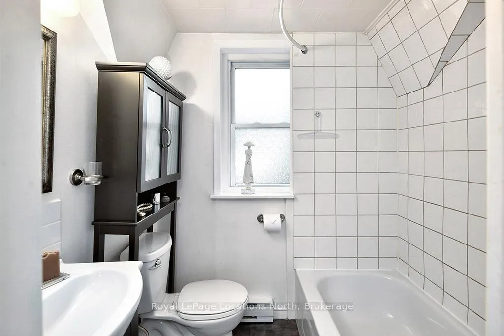 Photo 14 of Unit 2, 15 Parker Street W, Meaford — HOMEH