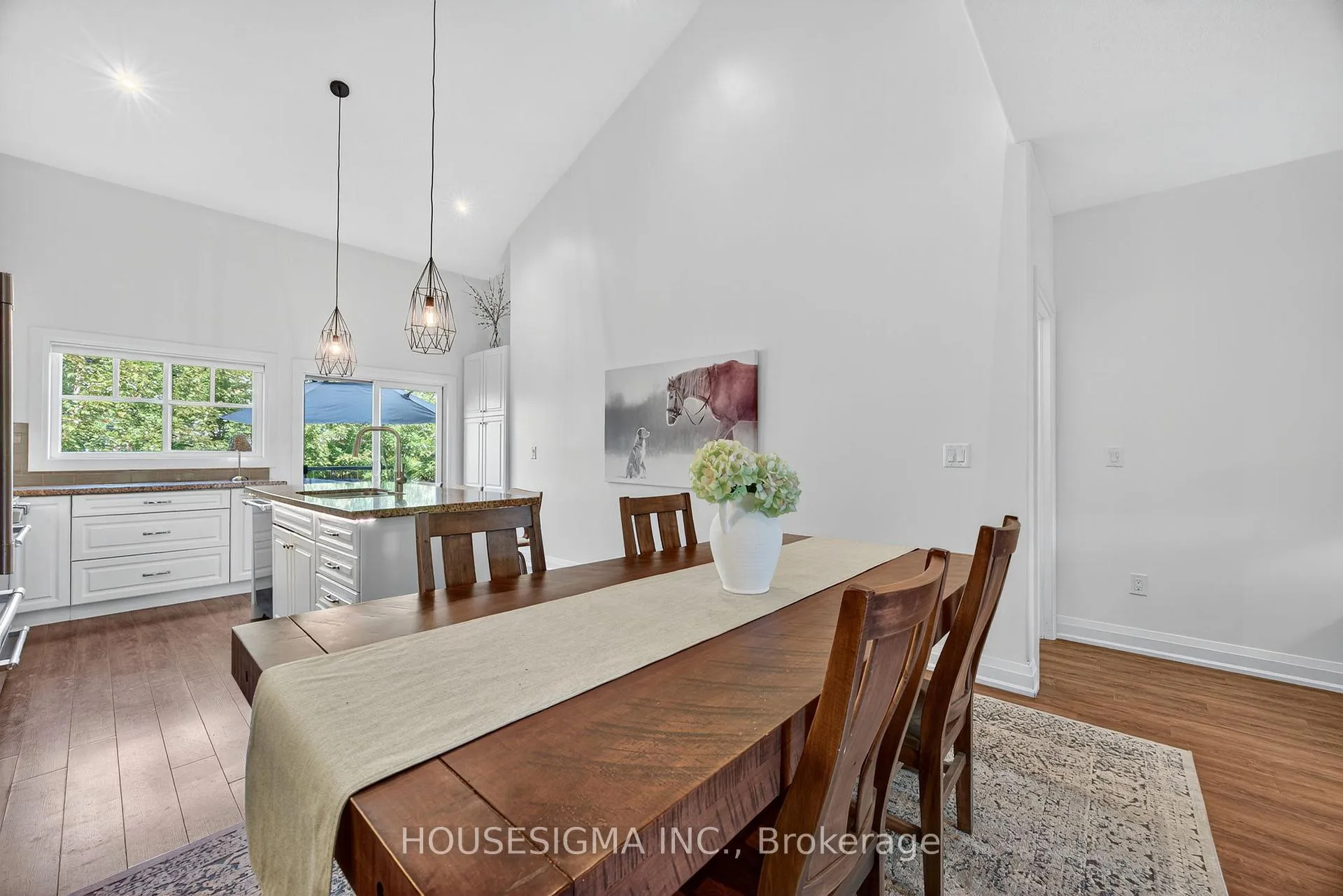 Photo 12 of 69 Landscape Drive, Oro-Medonte, Horseshoe Valley — HOMEH