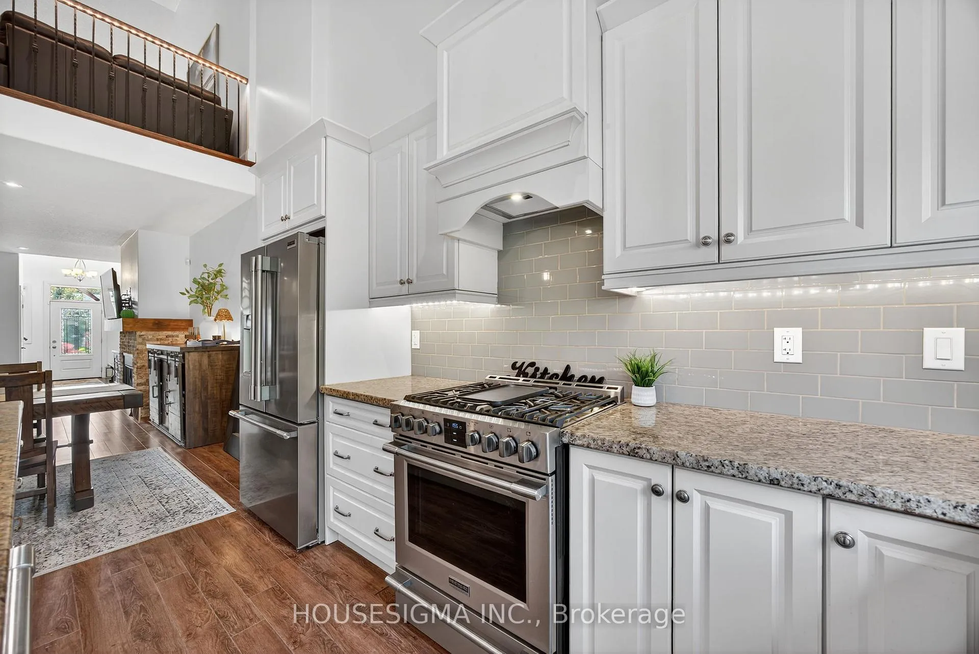 Photo 17 of 69 Landscape Drive, Oro-Medonte, Horseshoe Valley — HOMEH