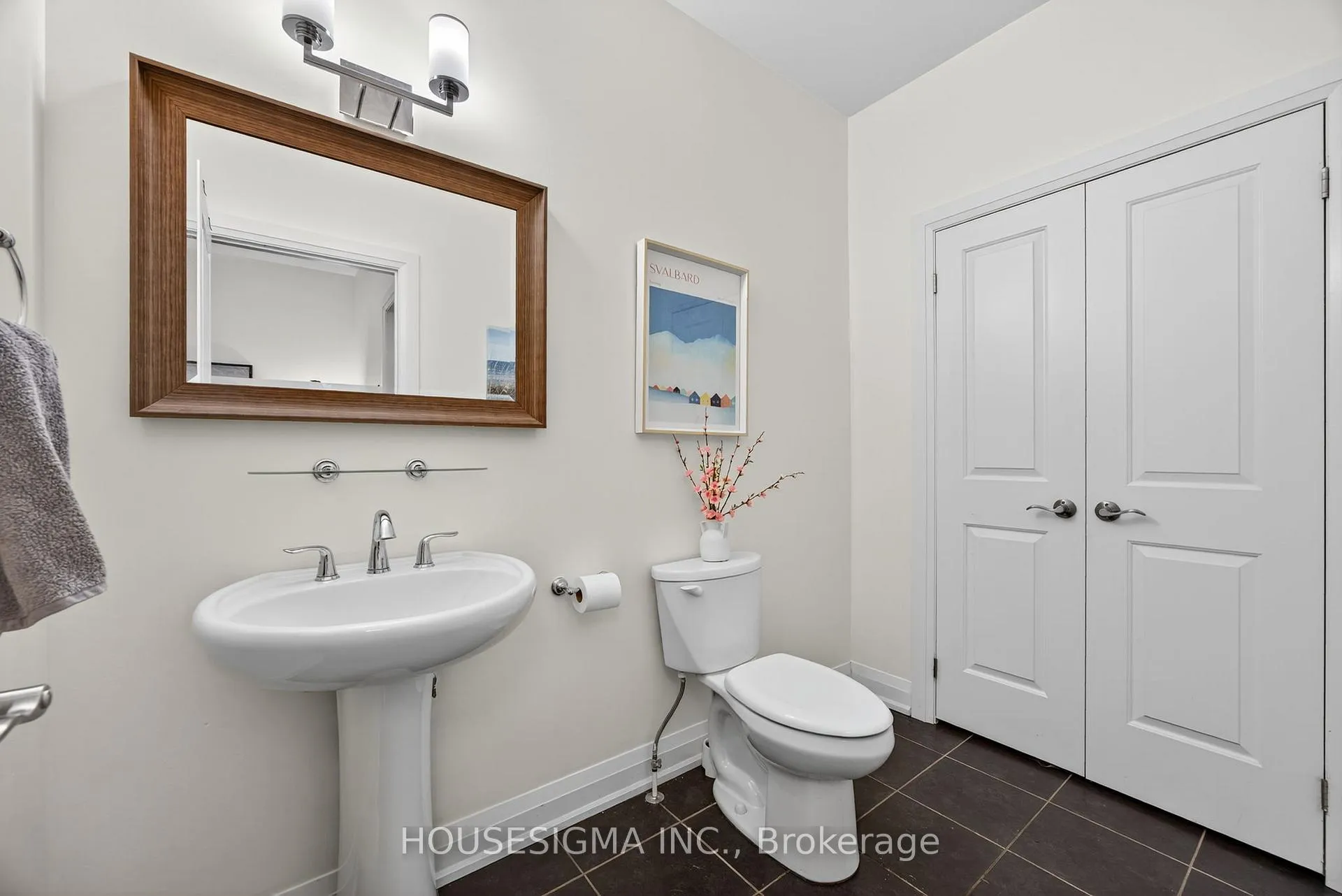 Photo 20 of 69 Landscape Drive, Oro-Medonte, Horseshoe Valley — HOMEH