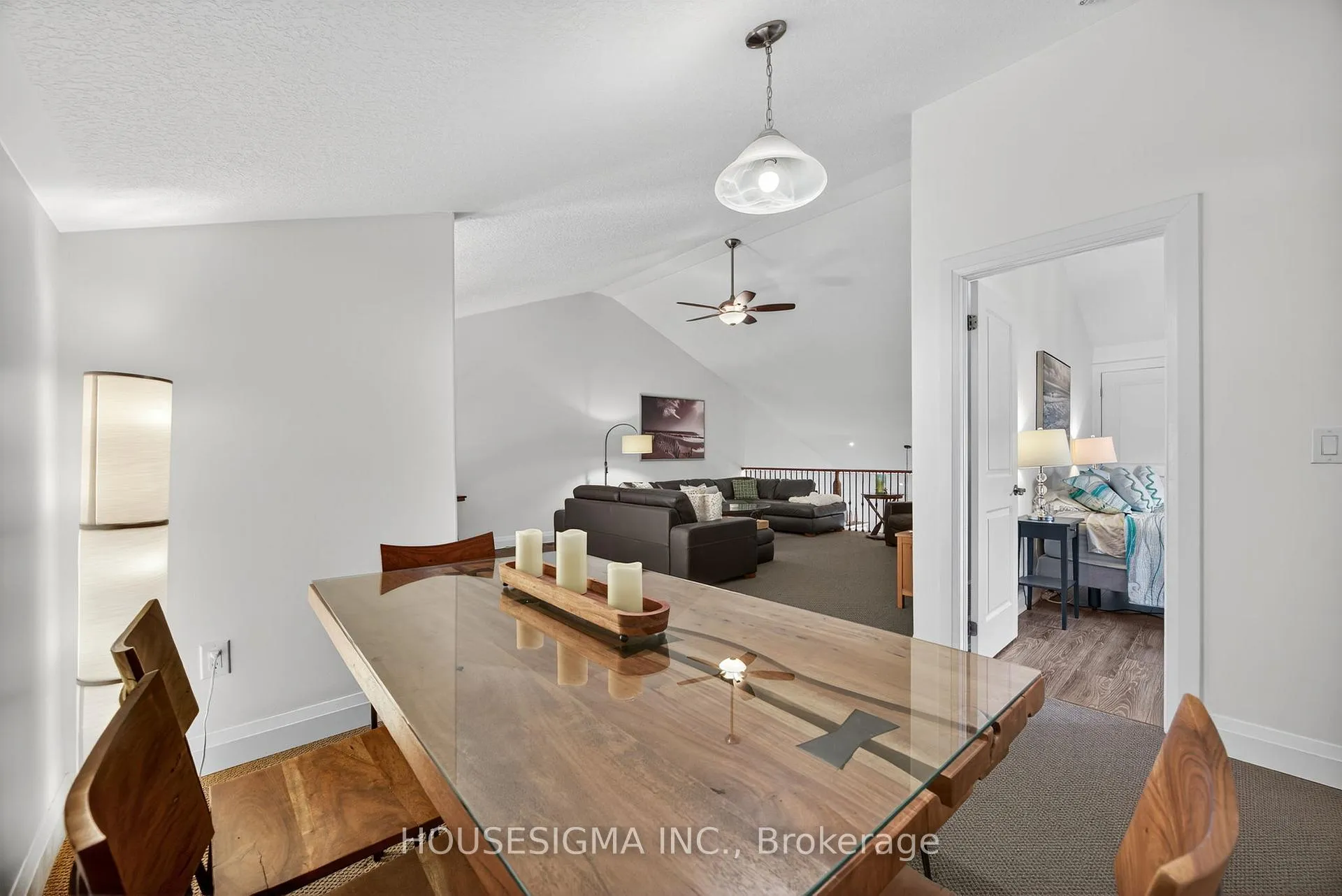 Photo 29 of 69 Landscape Drive, Oro-Medonte, Horseshoe Valley — HOMEH