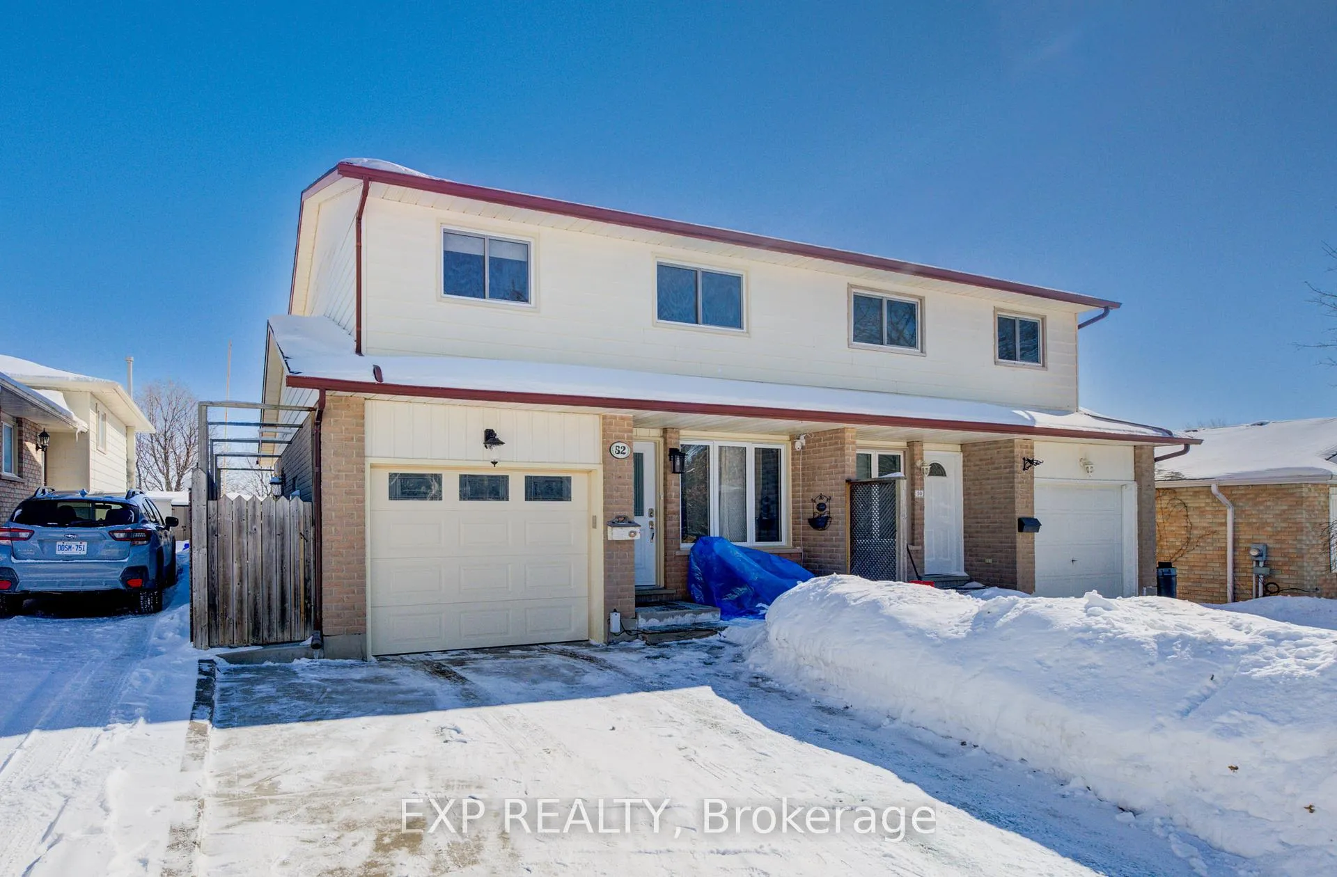 Photo 2 of 52 Uxbridge Crescent, Kitchener — HOMEH