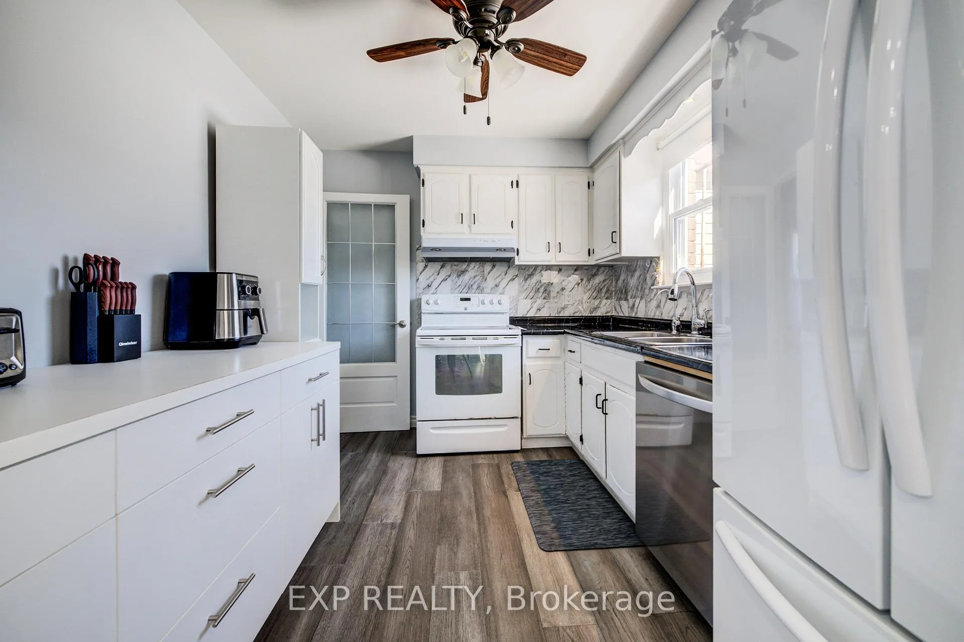 Photo 10 of 52 Uxbridge Crescent, Kitchener — HOMEH
