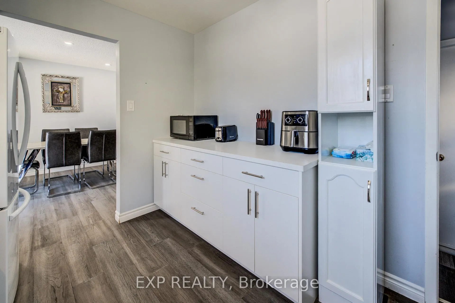Photo 12 of 52 Uxbridge Crescent, Kitchener — HOMEH