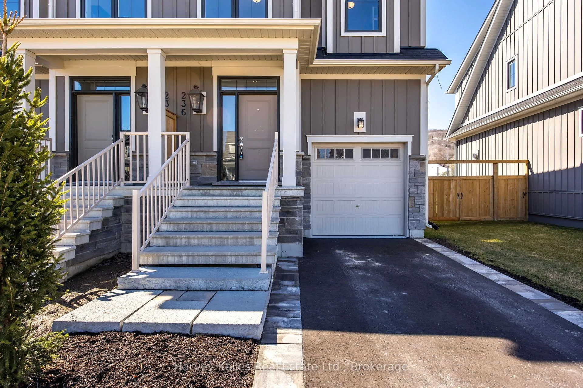 Photo 4 of 236 Yellow Birch Crescent, Blue Mountains — HOMEH